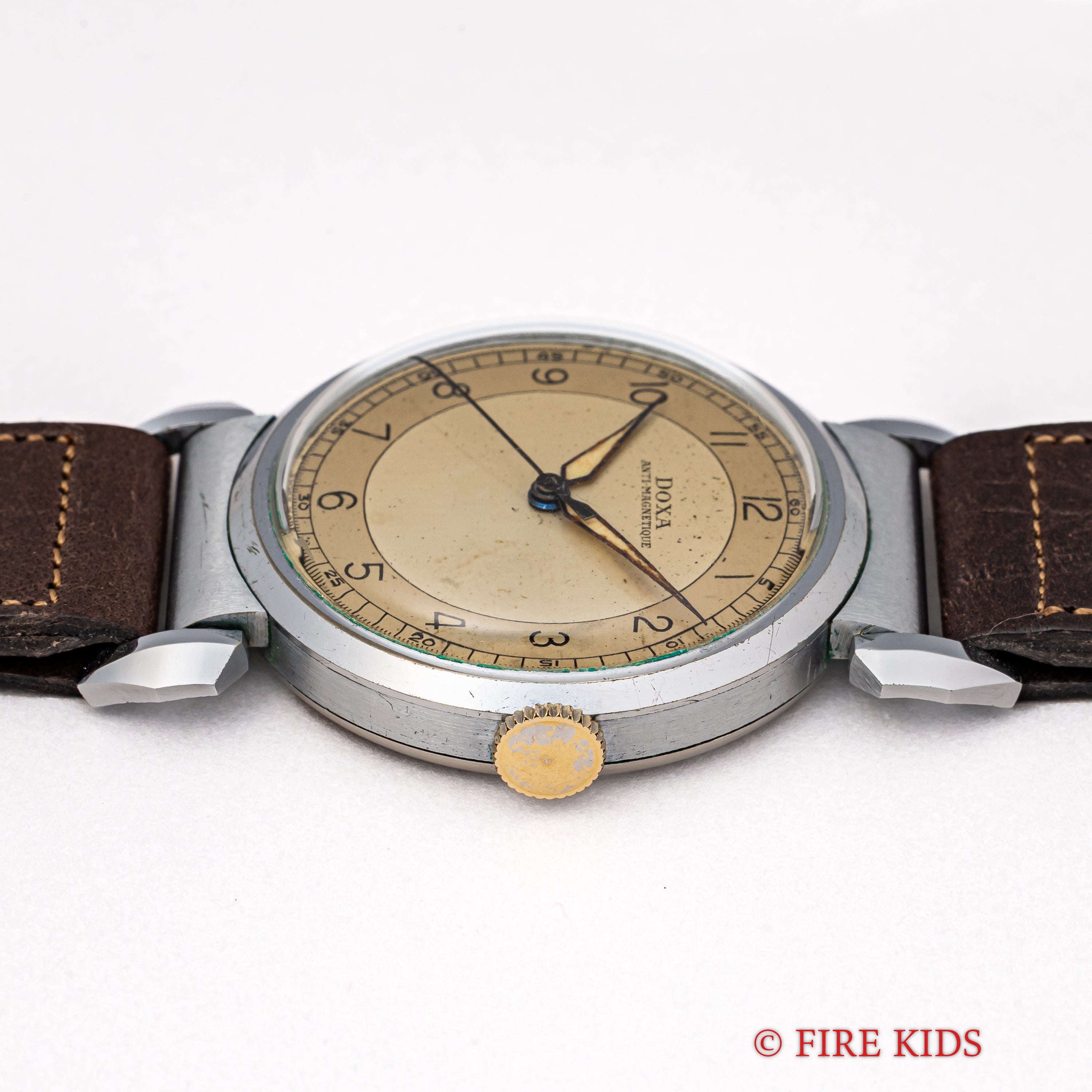 ドクサ フレキシブルラグ センターセコンド 1930年代後半製 35mmビッグケース