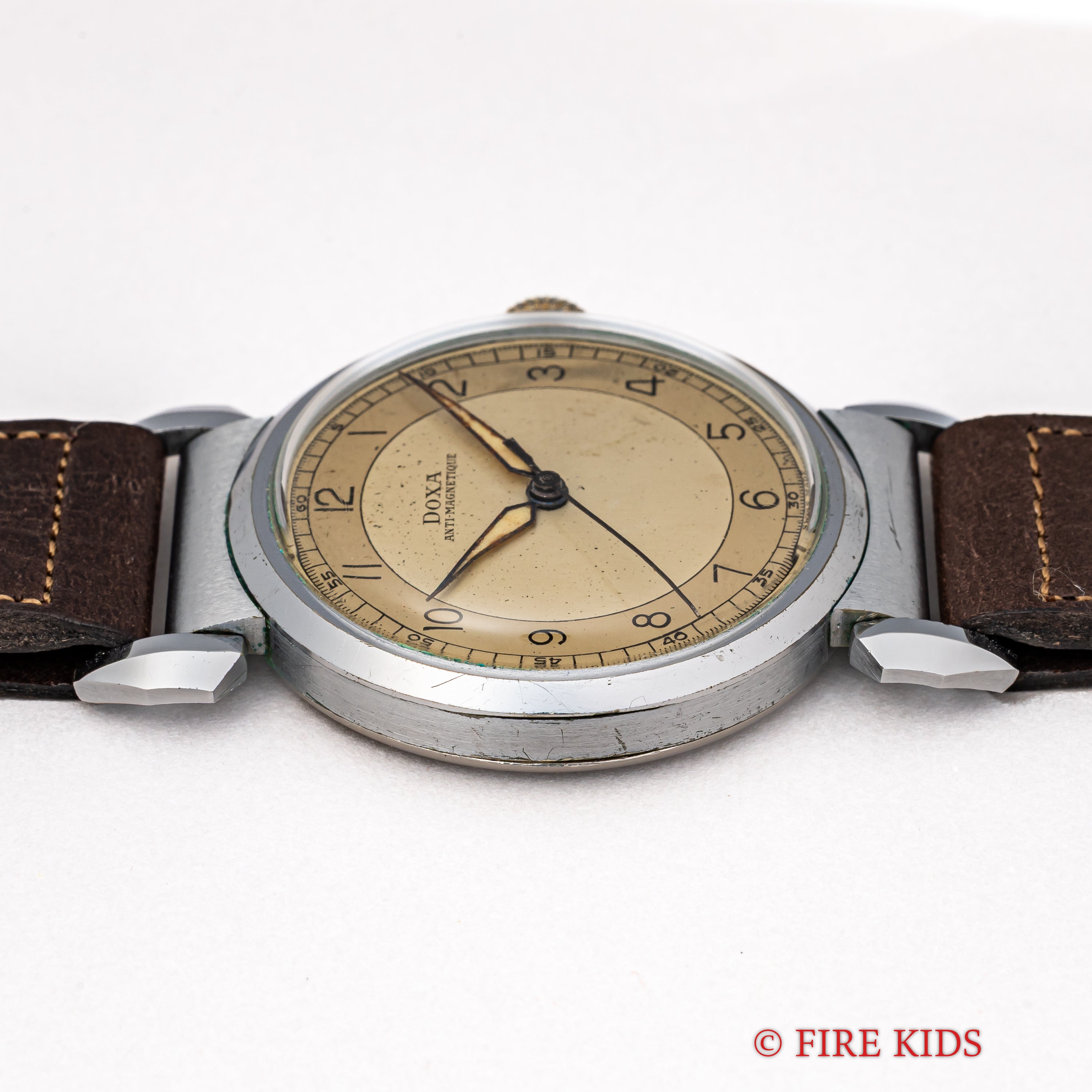 ドクサ フレキシブルラグ センターセコンド 1930年代後半製 35mmビッグケース