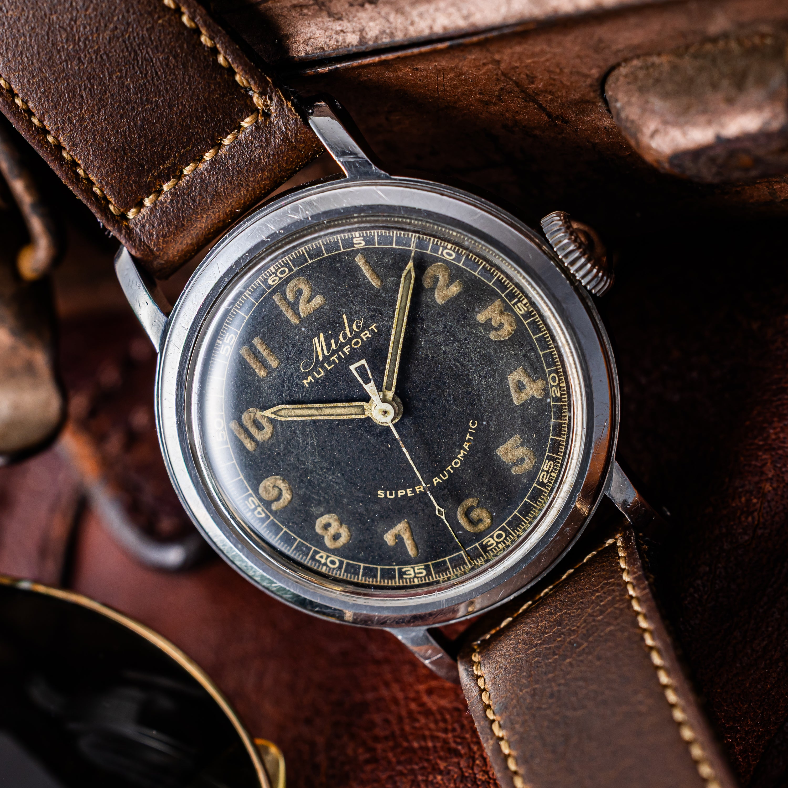 ミドー マルチフォート ラージケース オリジナルブラックダイヤル1940年代 バンパー式オートマチック