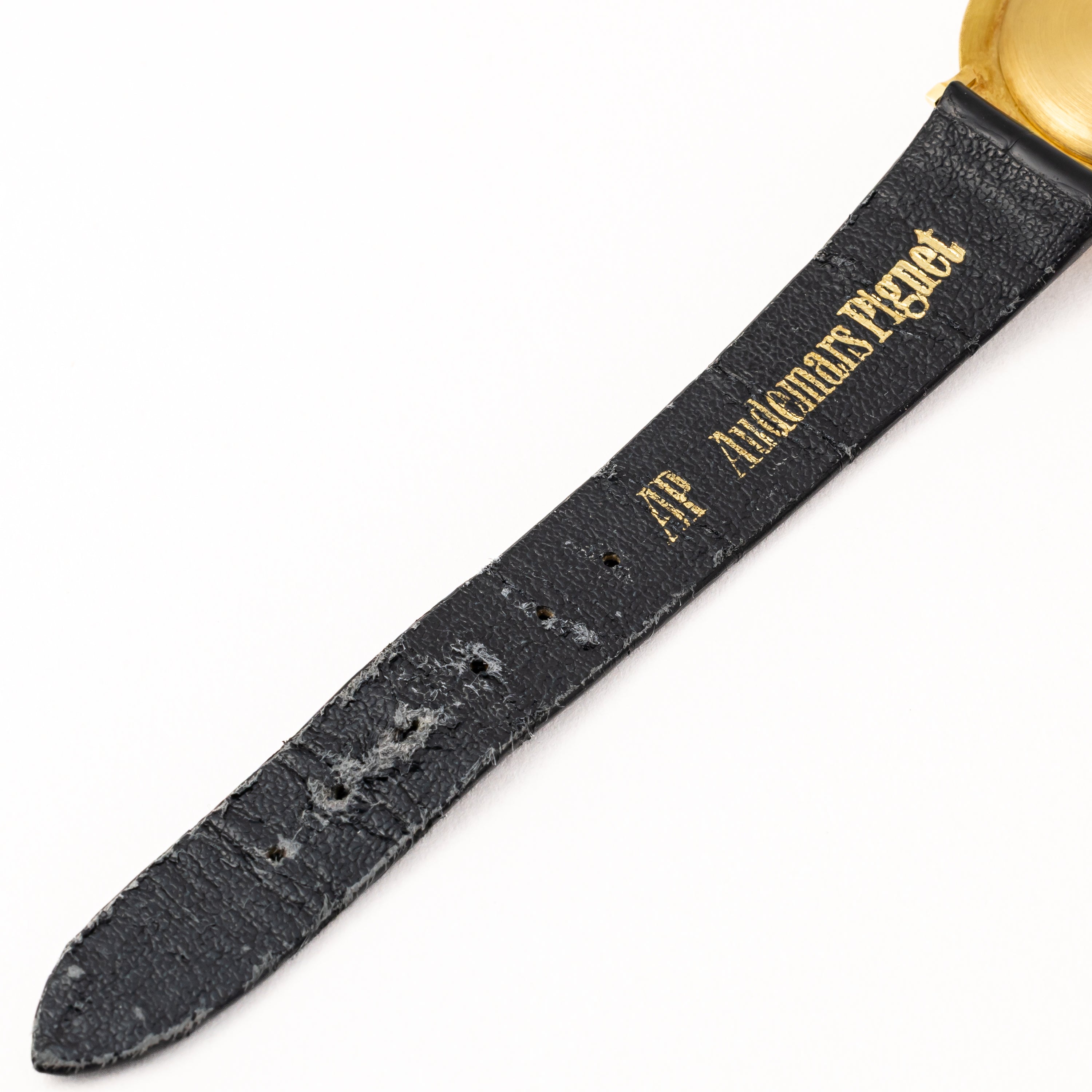 オーデマ・ピゲ エクストラフラット 18金無垢 マイスターWネーム ラウンドケース 1970年代製 18金無垢 Cal.K2001/1A