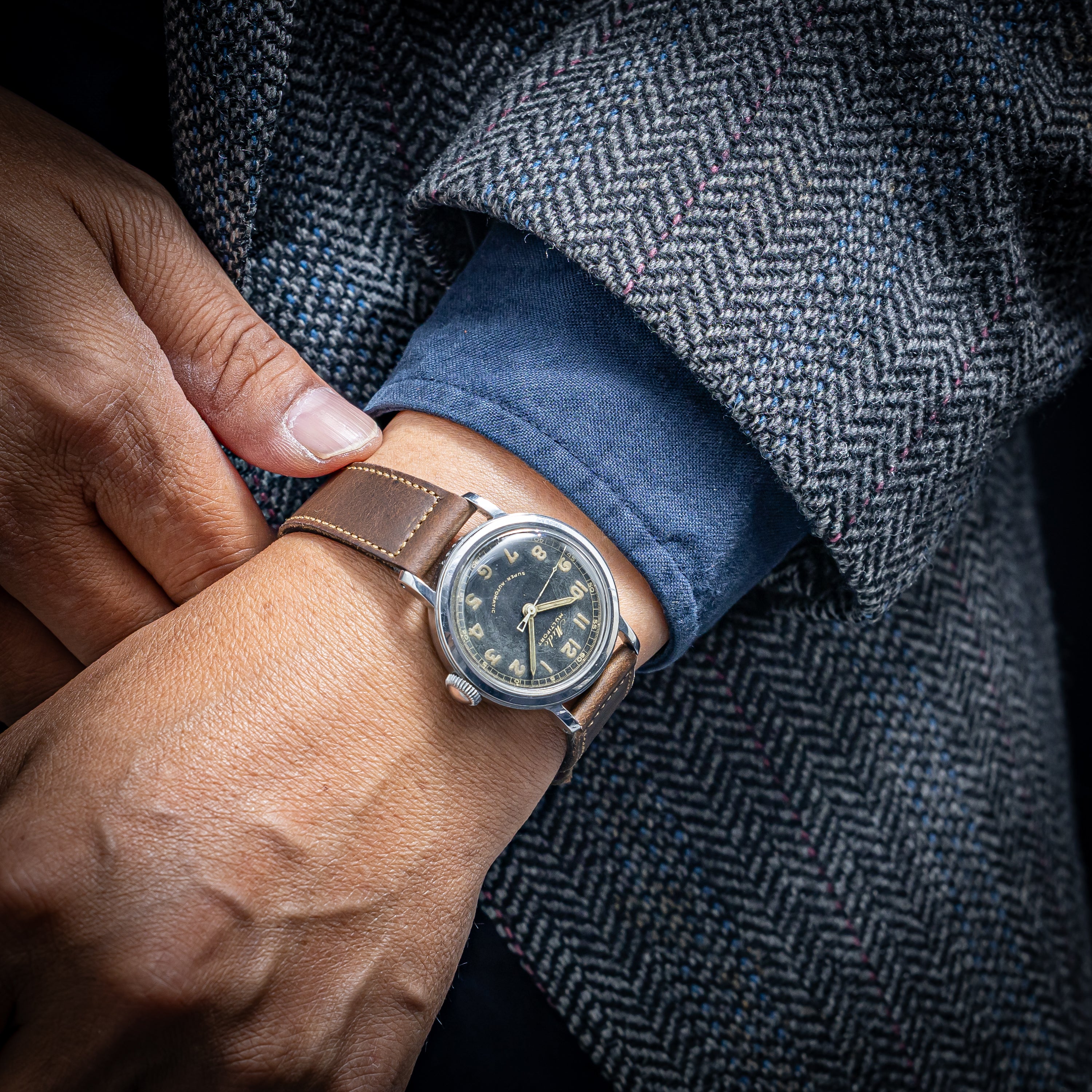 ミドー マルチフォート ラージケース オリジナルブラックダイヤル1940年代 バンパー式オートマチック