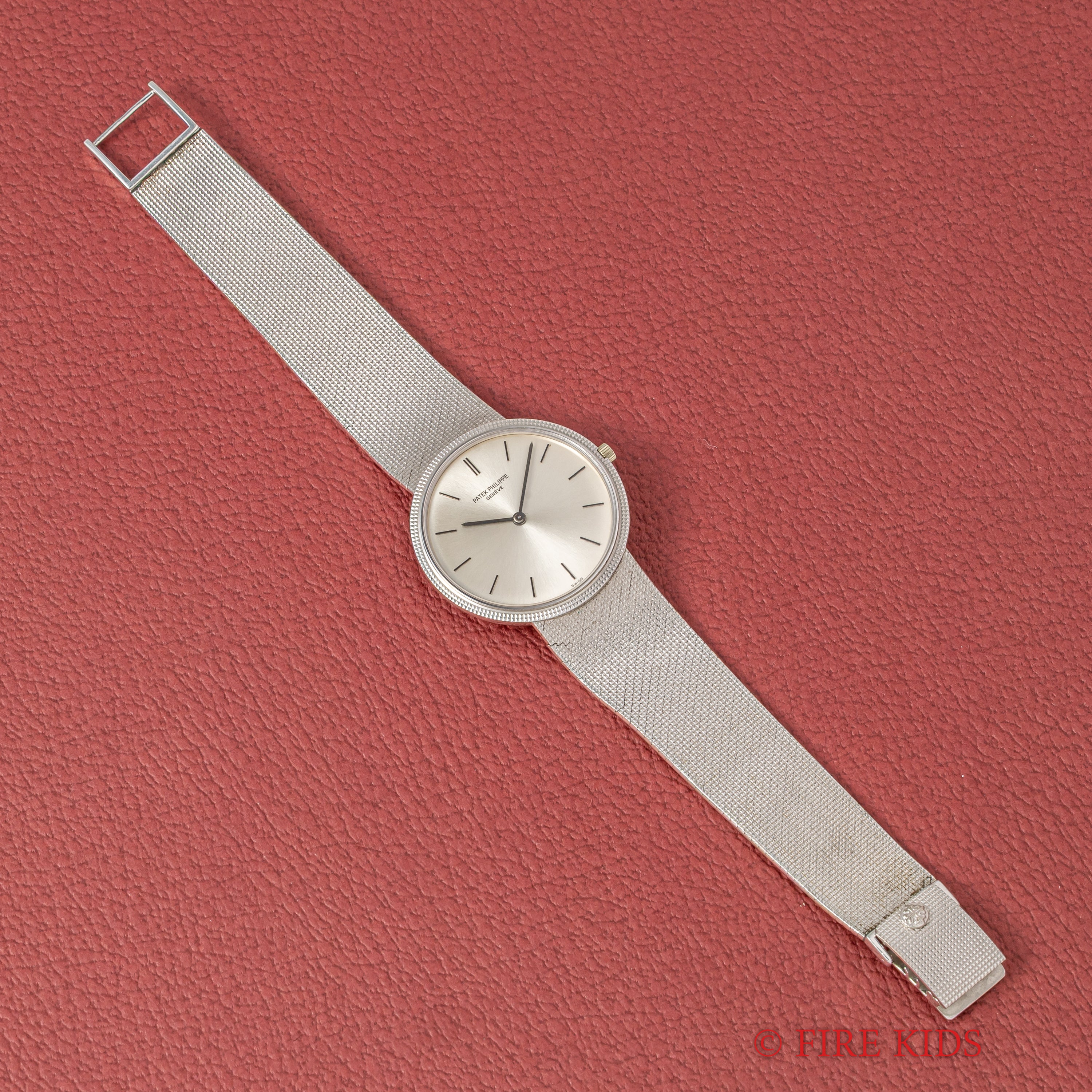 パテック・フィリップ カラトラバ 1970年製(昭和45年製)Ref.3520 10 18KWG 純正ブレス アーカイブ付き