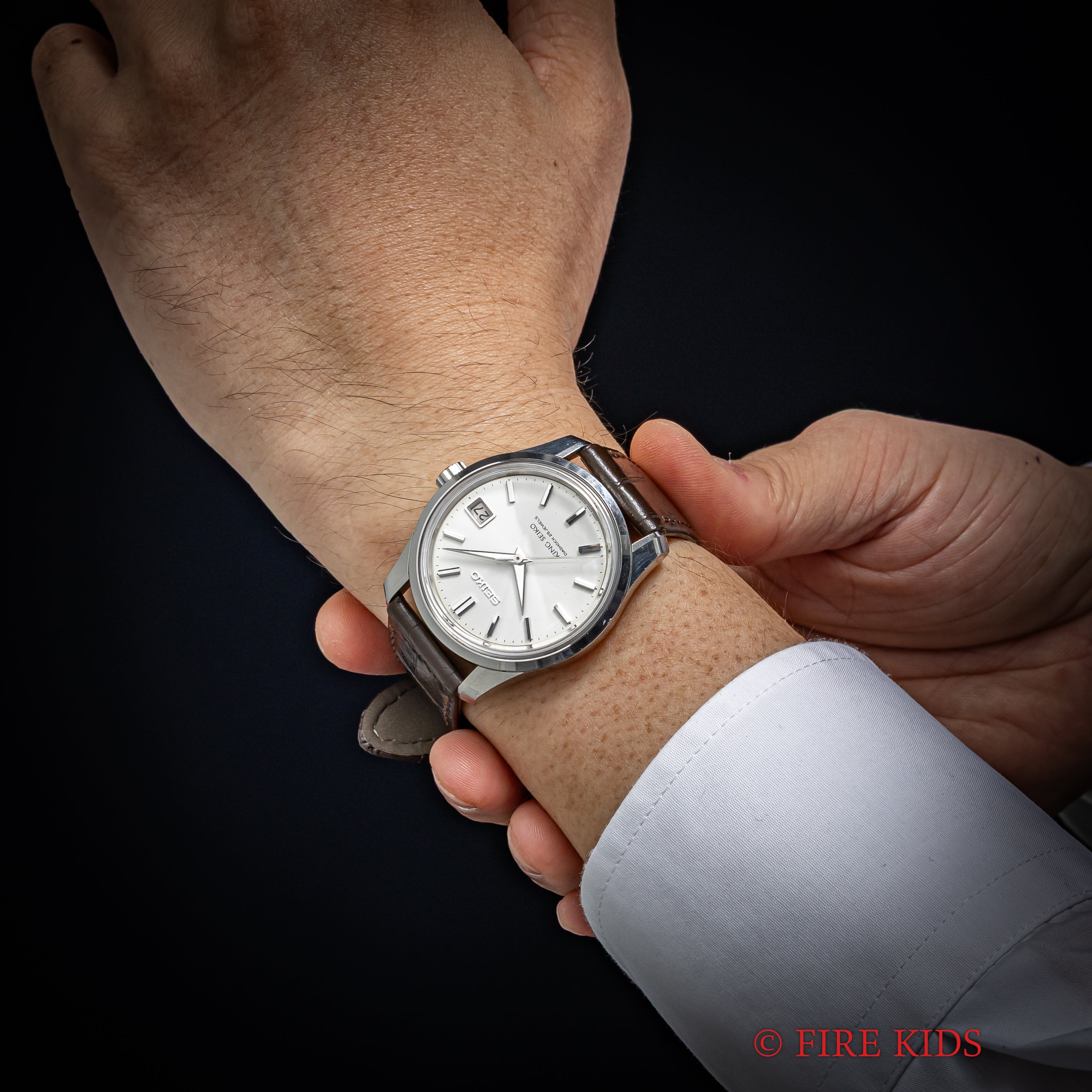 キングセイコー 1966年製 Ref.4402-8000 44KS前期型盾メダリオン シルバーダイヤル ロービート手巻き