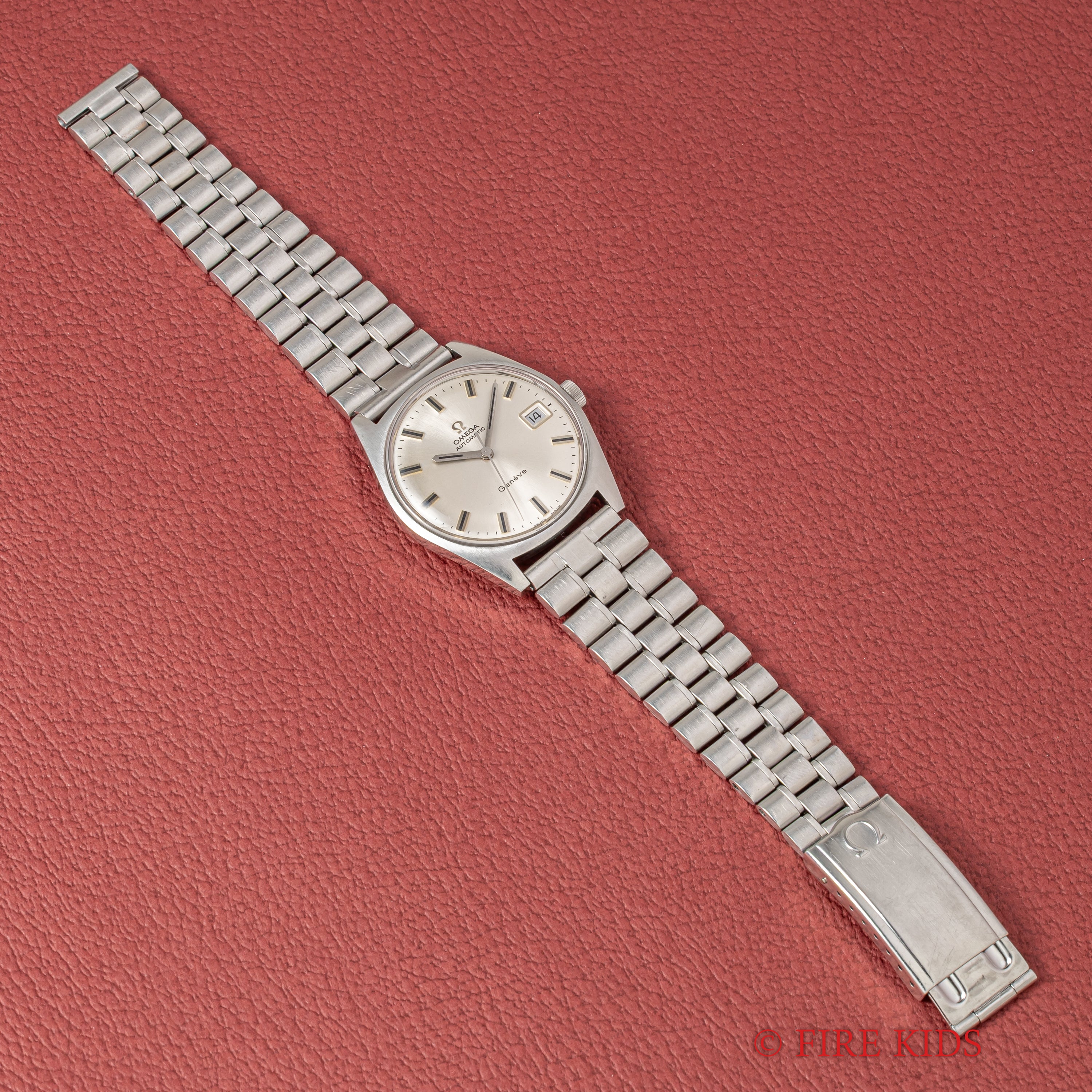 オメガ ジュネーブ 1968年製 Ref.166.041 自動巻き トノー型ケース 純正ブレス