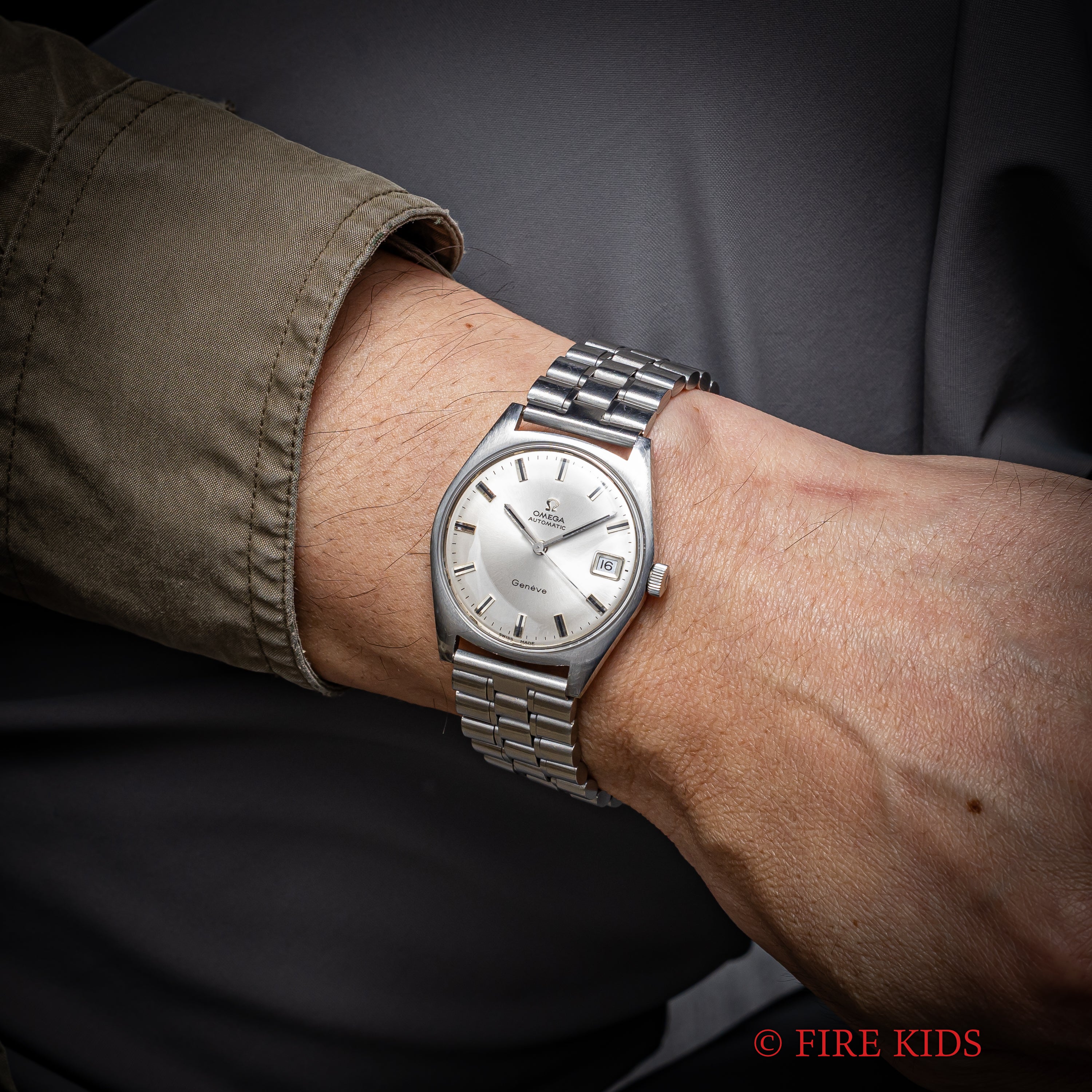 オメガ ジュネーブ 1968年製 Ref.166.041 自動巻き トノー型ケース 純正ブレス