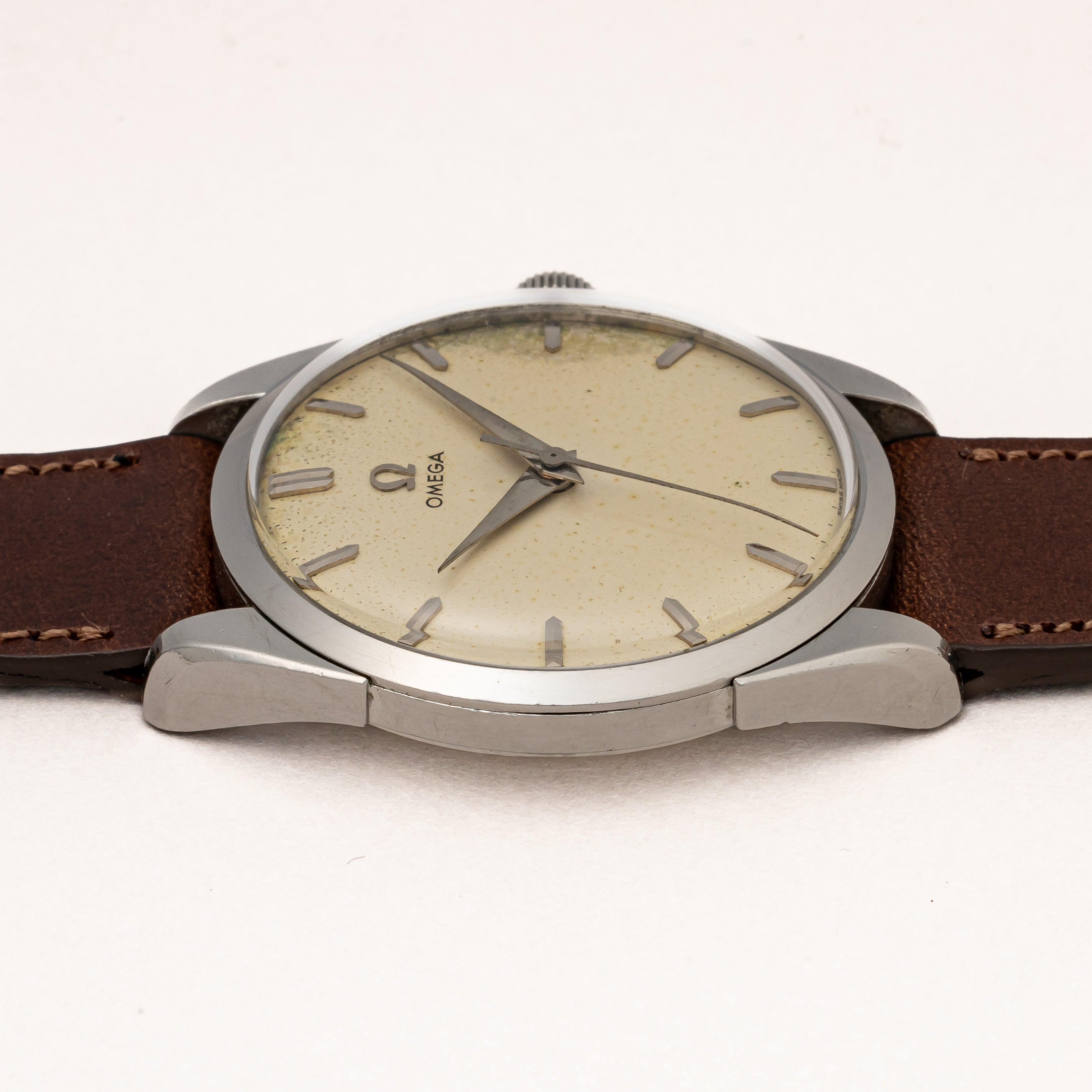 オメガ 30mmキャリバー 1958年製 Ref.2910-8SC 手巻き Cal.284