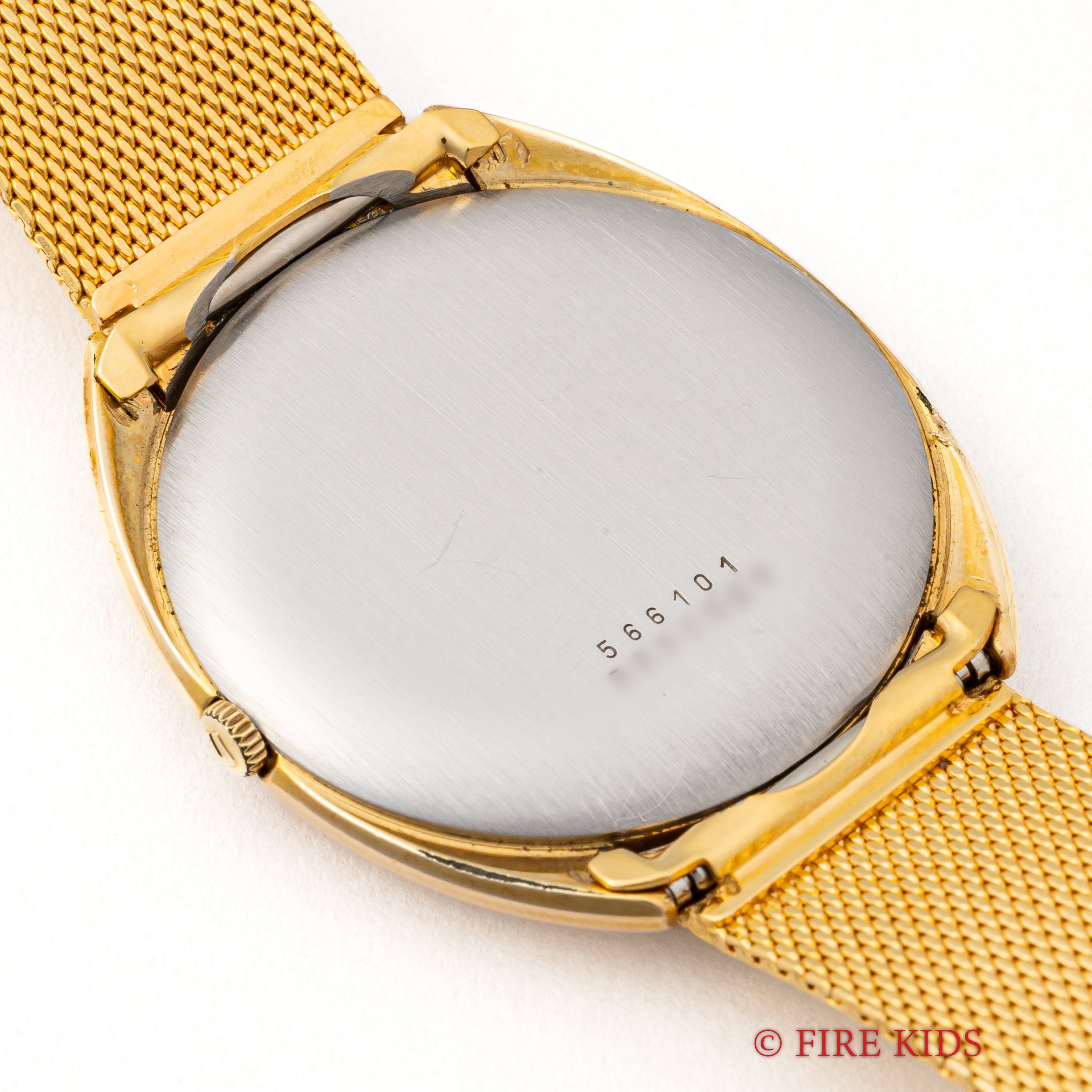 ユニバーサル・ジュネーブ ギルドシャドウ マイクロローター自動巻き Cal.2‐66 1970年代製 純正メッシュブレス