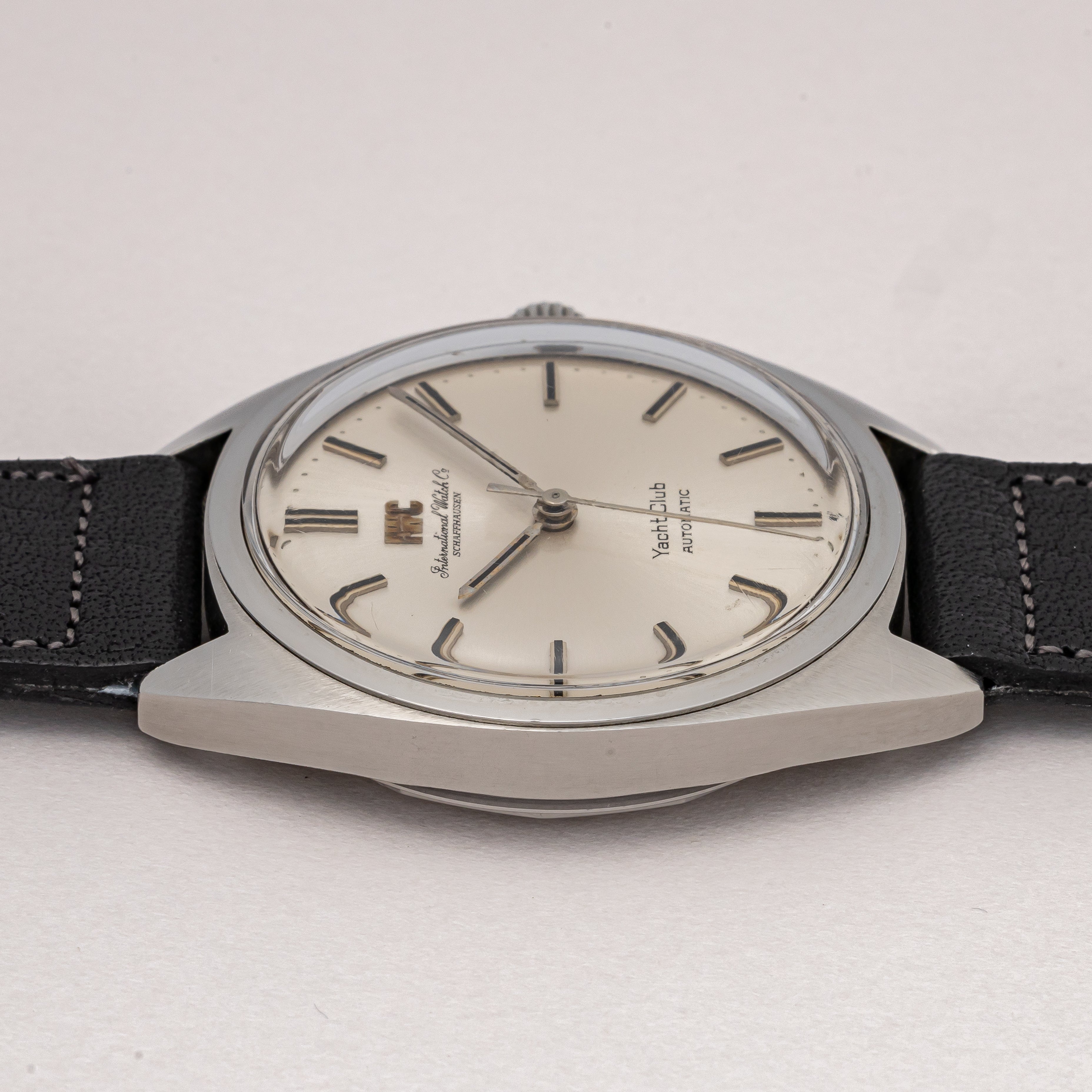 IWC ヨットクラブ 1973年製 Ref.811 Cal.854B 純正尾錠付き