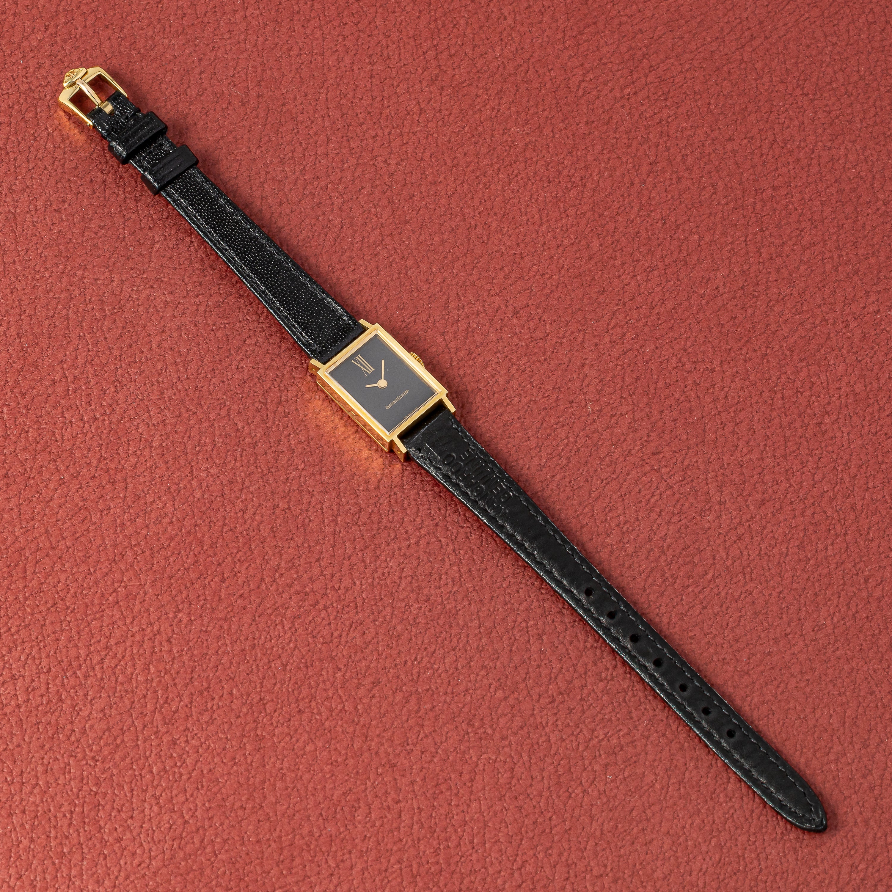 ジャガールクルト 18金無垢スクエアケース ブラックローマン 純正尾錠付き レディース 手巻き