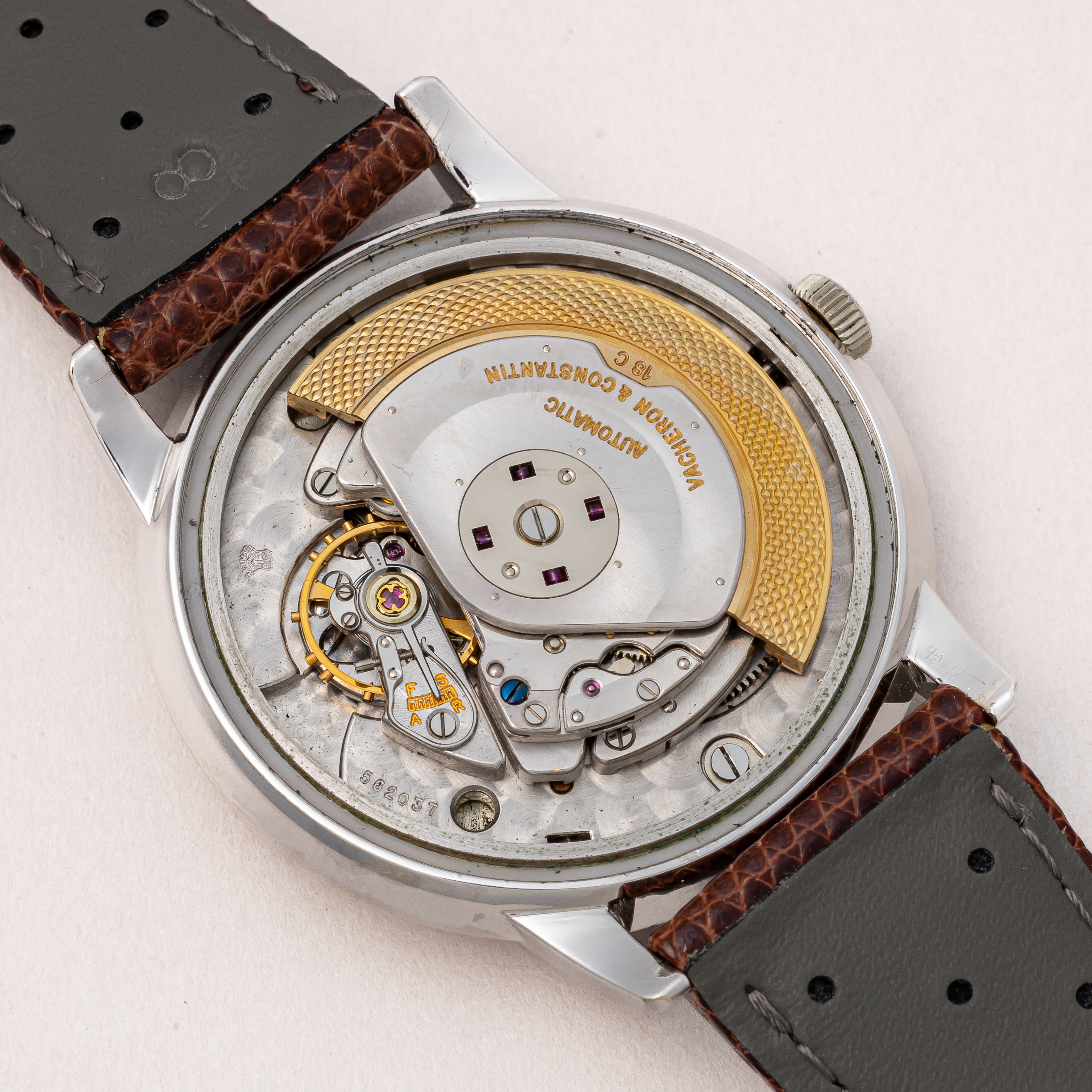 ヴァシュロン・コンスタンタン ラウンドケース 18金無垢 Ref.63940 1960年代後半製 純正尾錠付き