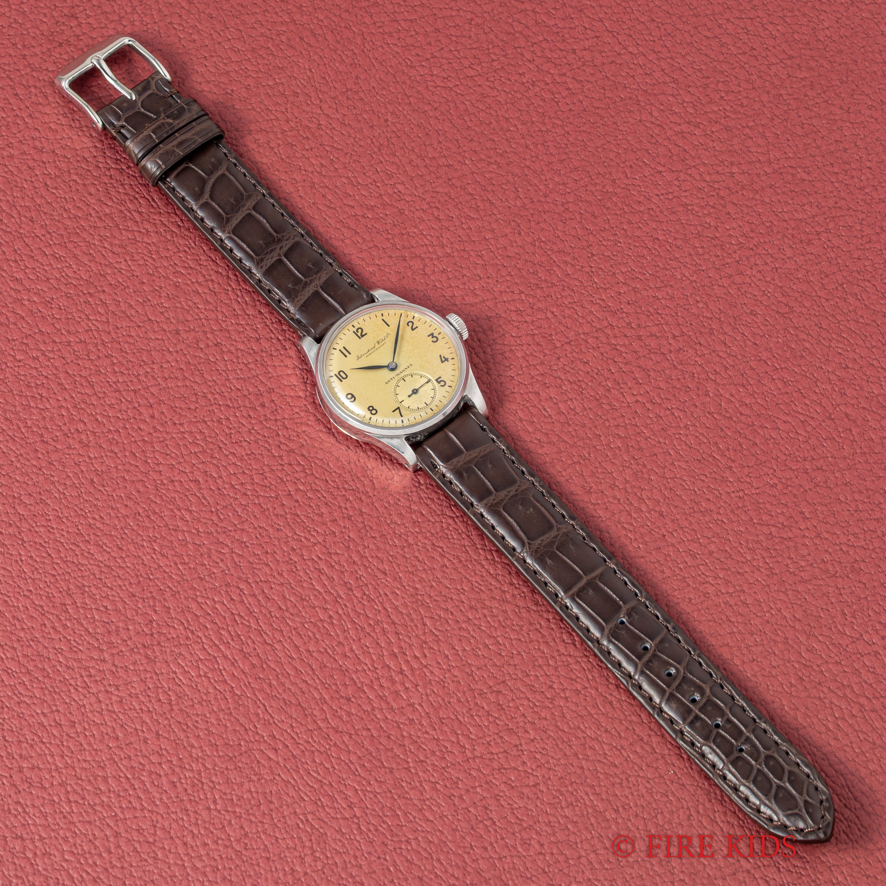 IWC アラビアダイヤル 1941年製 手巻 Cal.83 ラウンドケース hermetケース