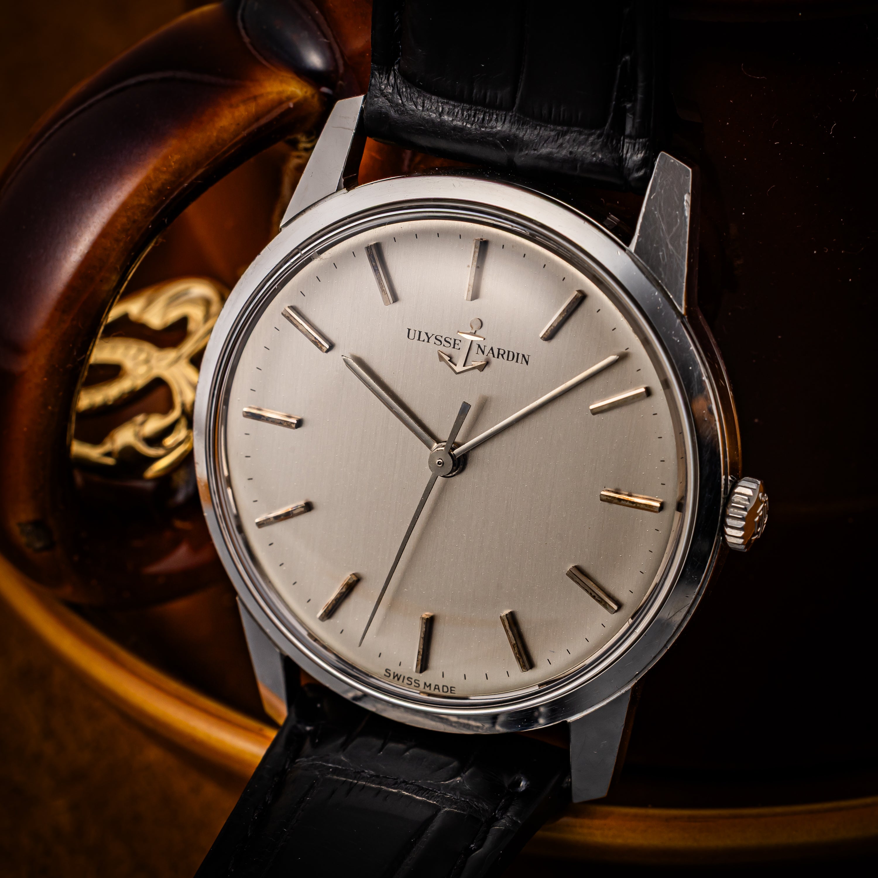 ユリスナルダン ラウンド 1970年代製 手巻き 純正尾錠付き