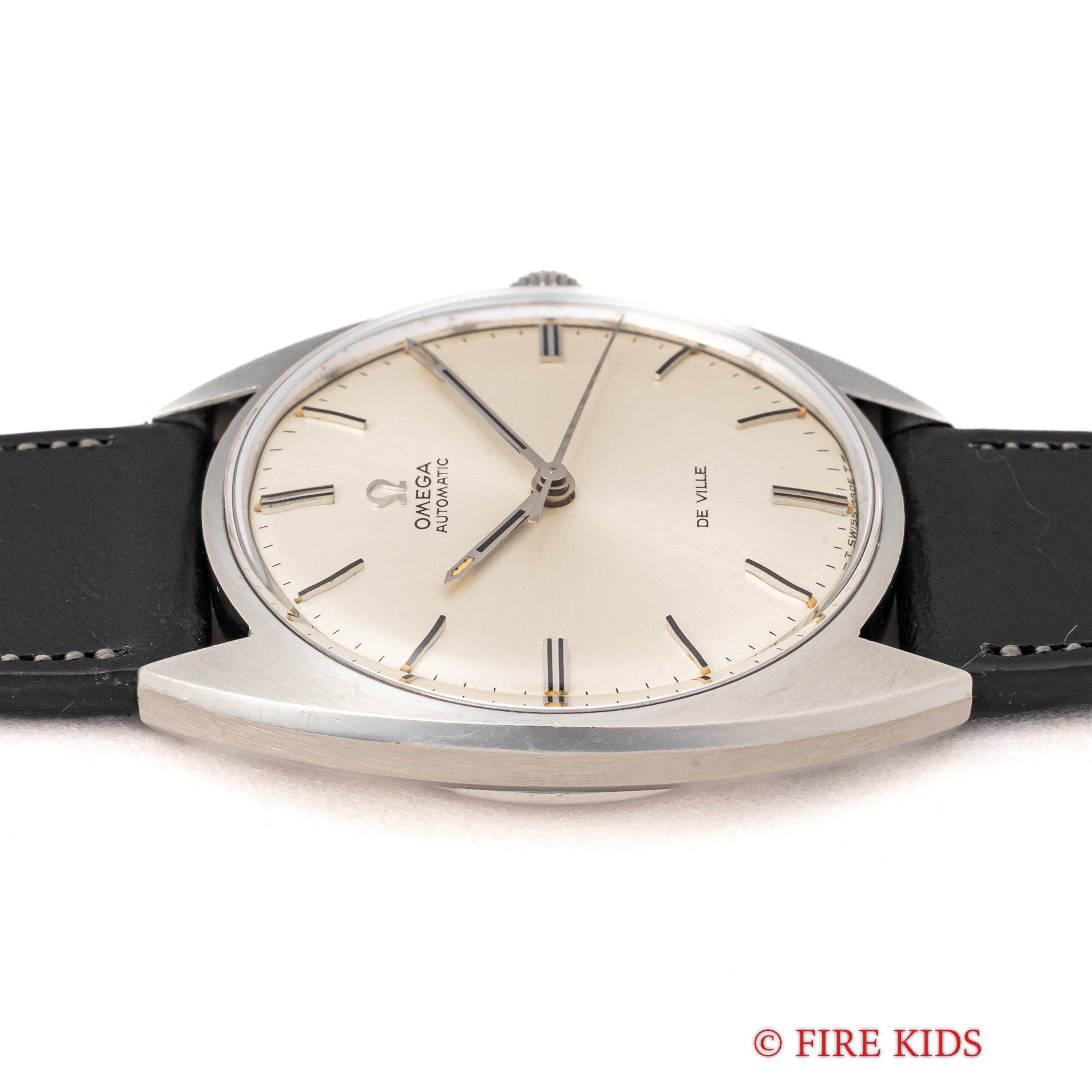 オメガ デ・ヴィル トノーケース 1968年製 自動巻き Ref.165.029