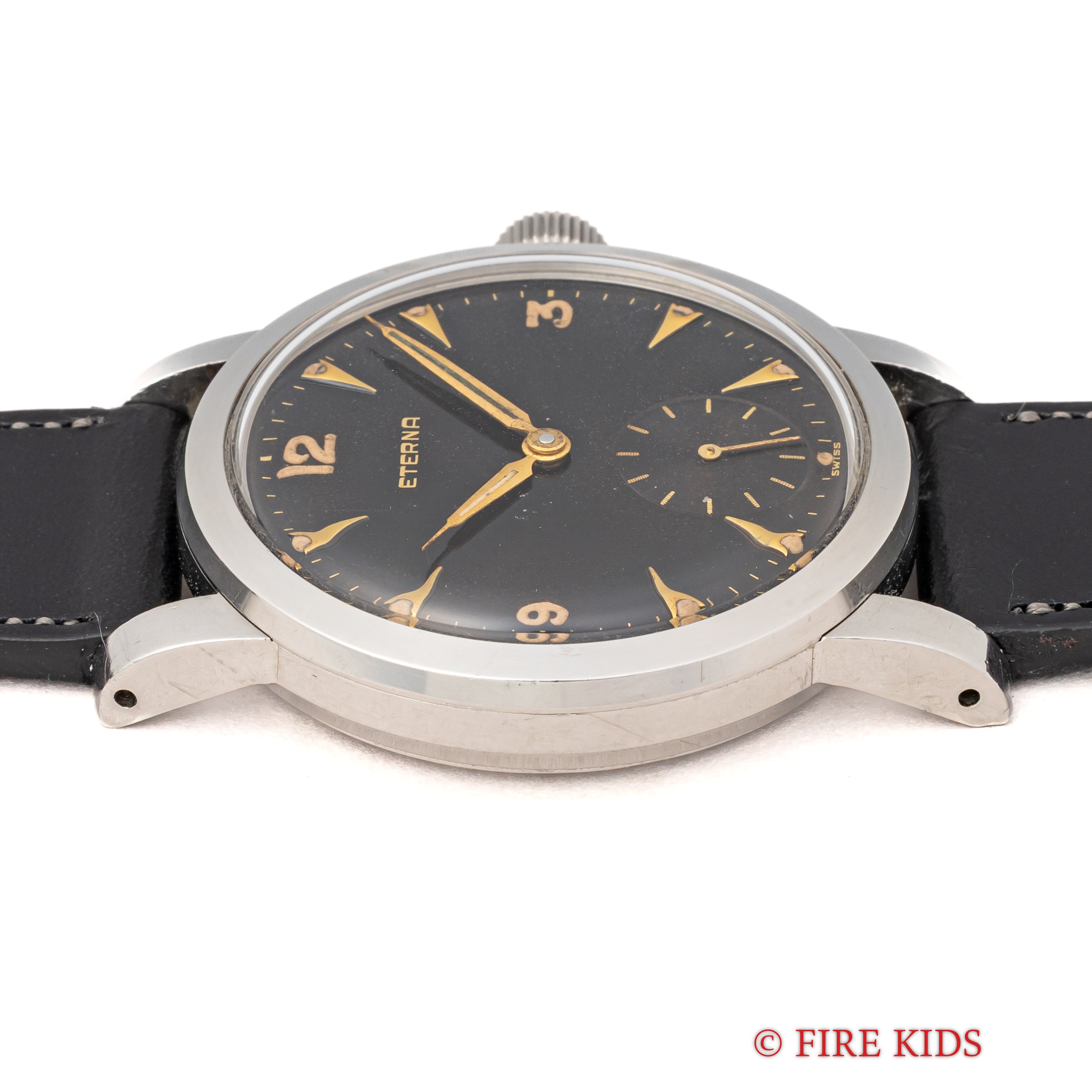 エテルナ 36㎜ビッグケース 1940年代製 ギルトダイヤル 耐震装置付き手巻 Cal.852U