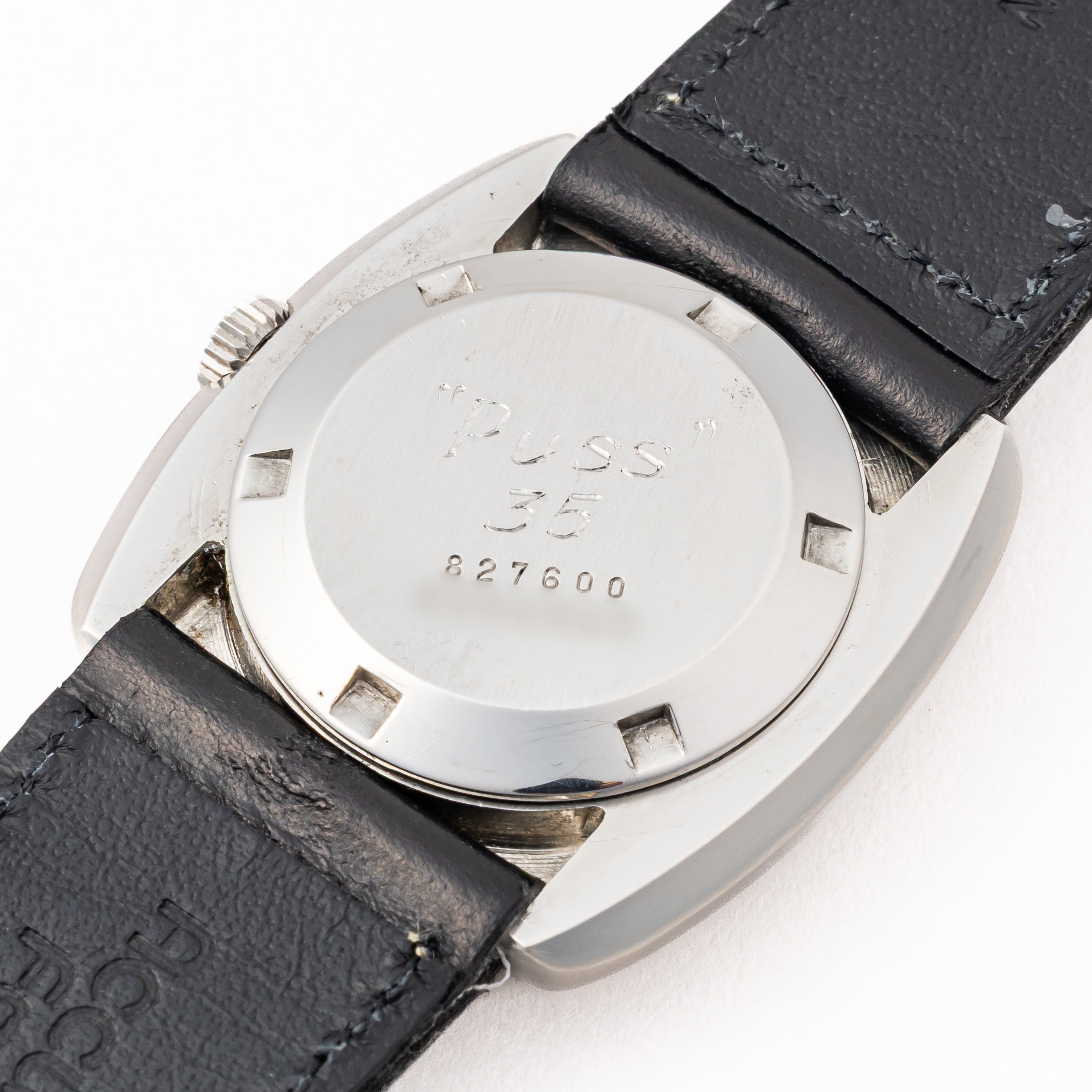 ユニバーサルジュネーブ スクエアケース 自動巻き 1970年代 Ref.827600 Cal.2-27