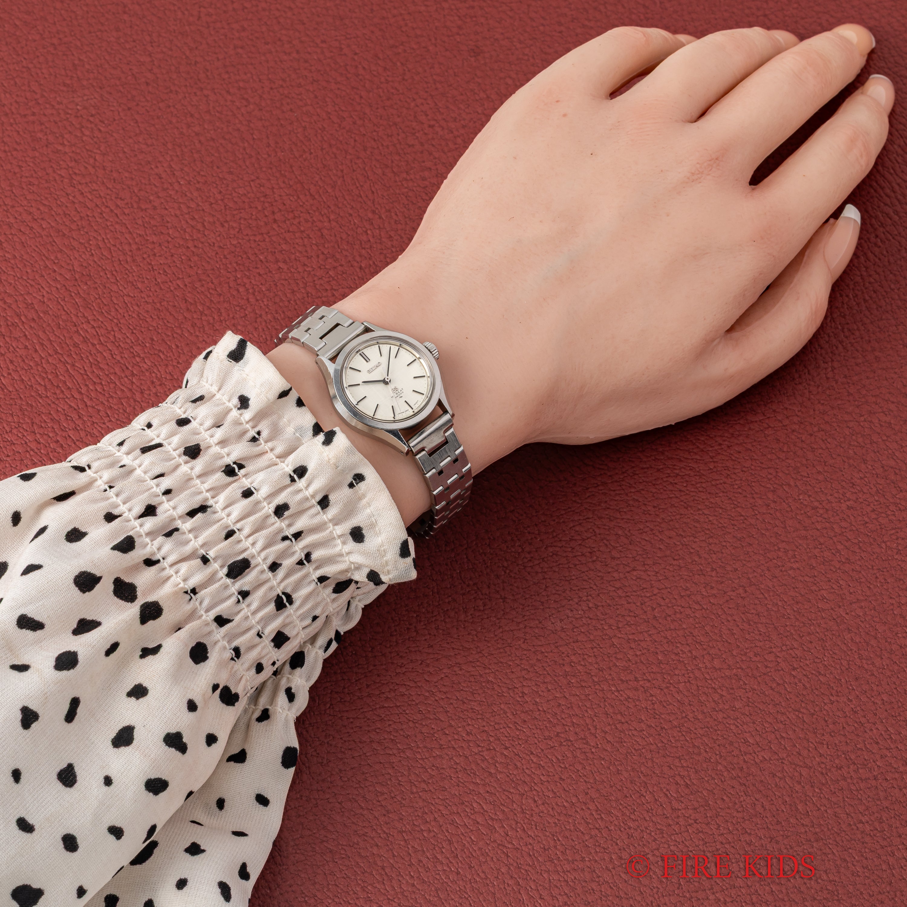 グランドセイコー レディース  手巻き リネンダイヤル ノンデイト 1970年製 Ref.1964-0020