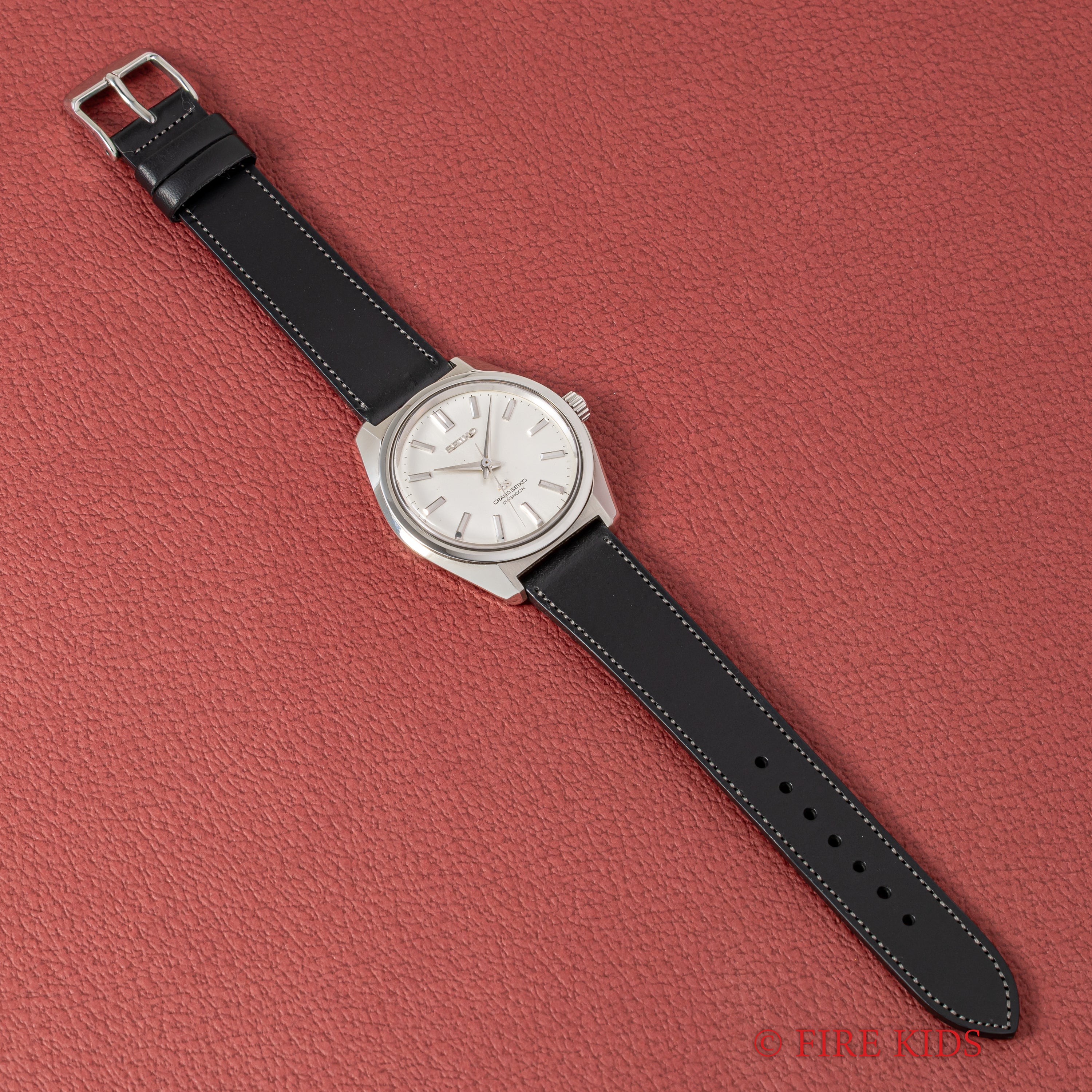 グランドセイコー 手巻き 1967年製 44GS 後期 Ref.4420-9000 スケルトン裏蓋 桐箱、純正尾錠付き