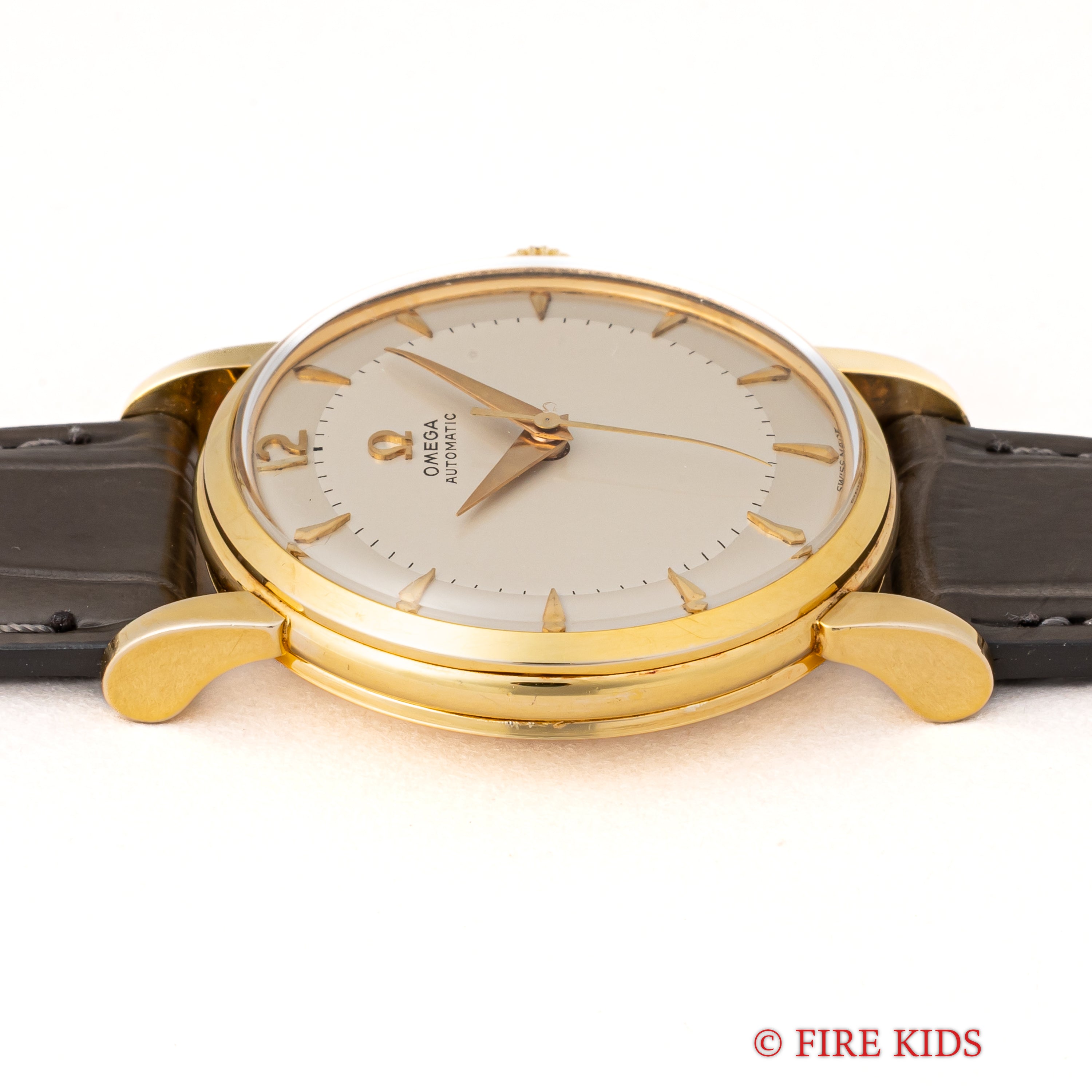 オメガ 1956年製 ツートンダイヤル Ref.2865 3SC 80ミクロンGP 全回転ローター自動巻 Cal.501