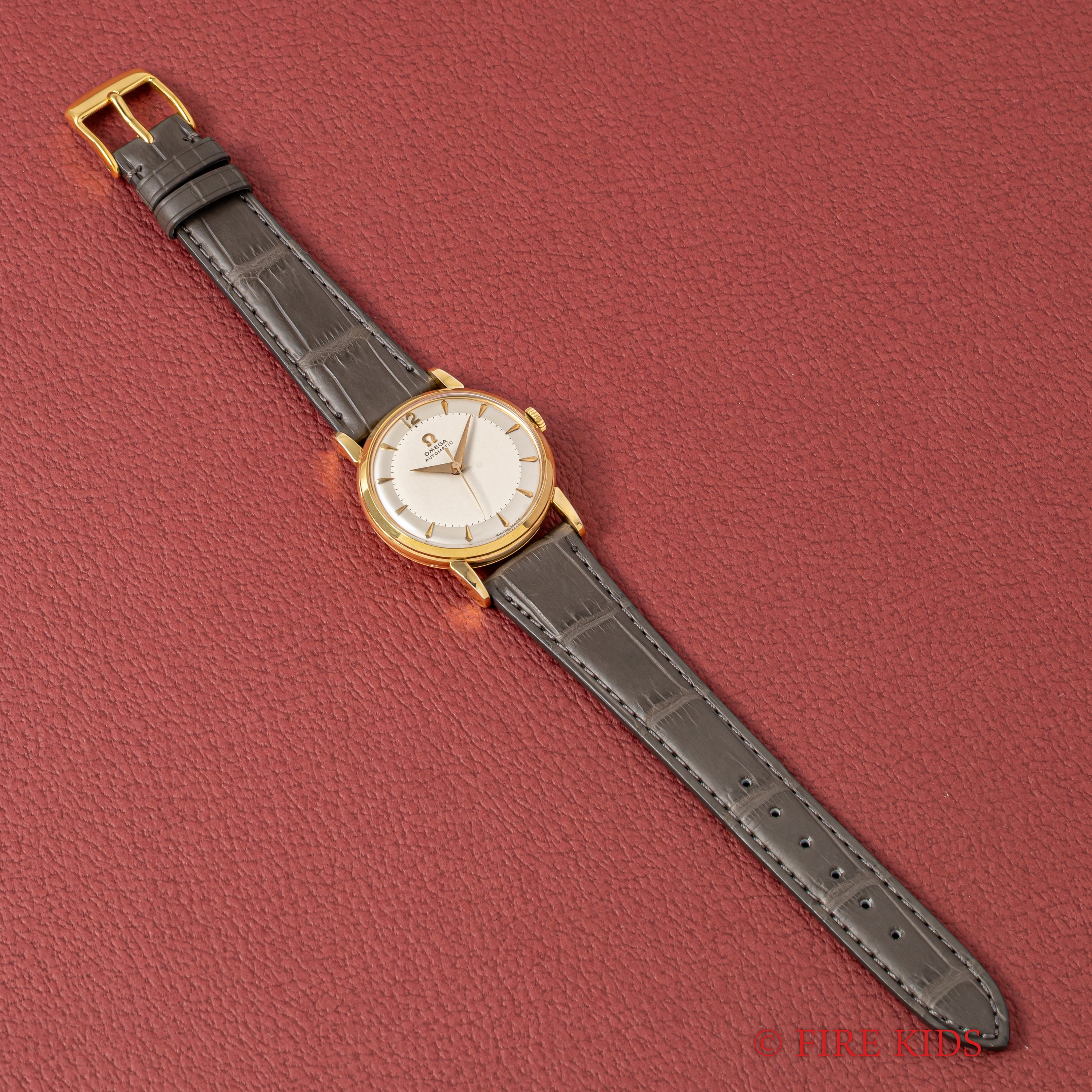 オメガ 1956年製 ツートンダイヤル Ref.2865 3SC 80ミクロンGP 全回転ローター自動巻 Cal.501