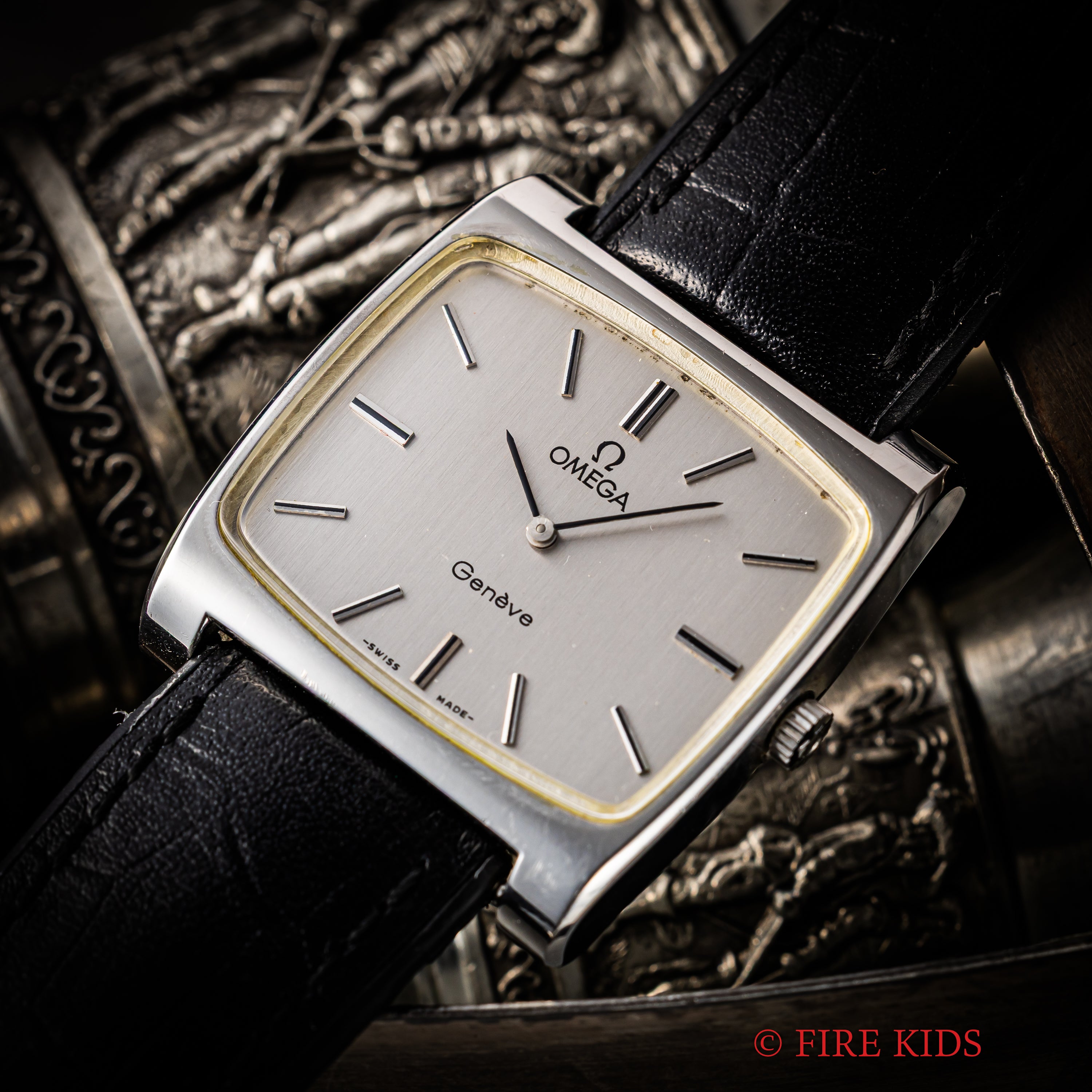 オメガ ジュネーブ TVスクリーン ツートンダイヤル 1972年製 手巻 Cal.620 Ref.111.0109