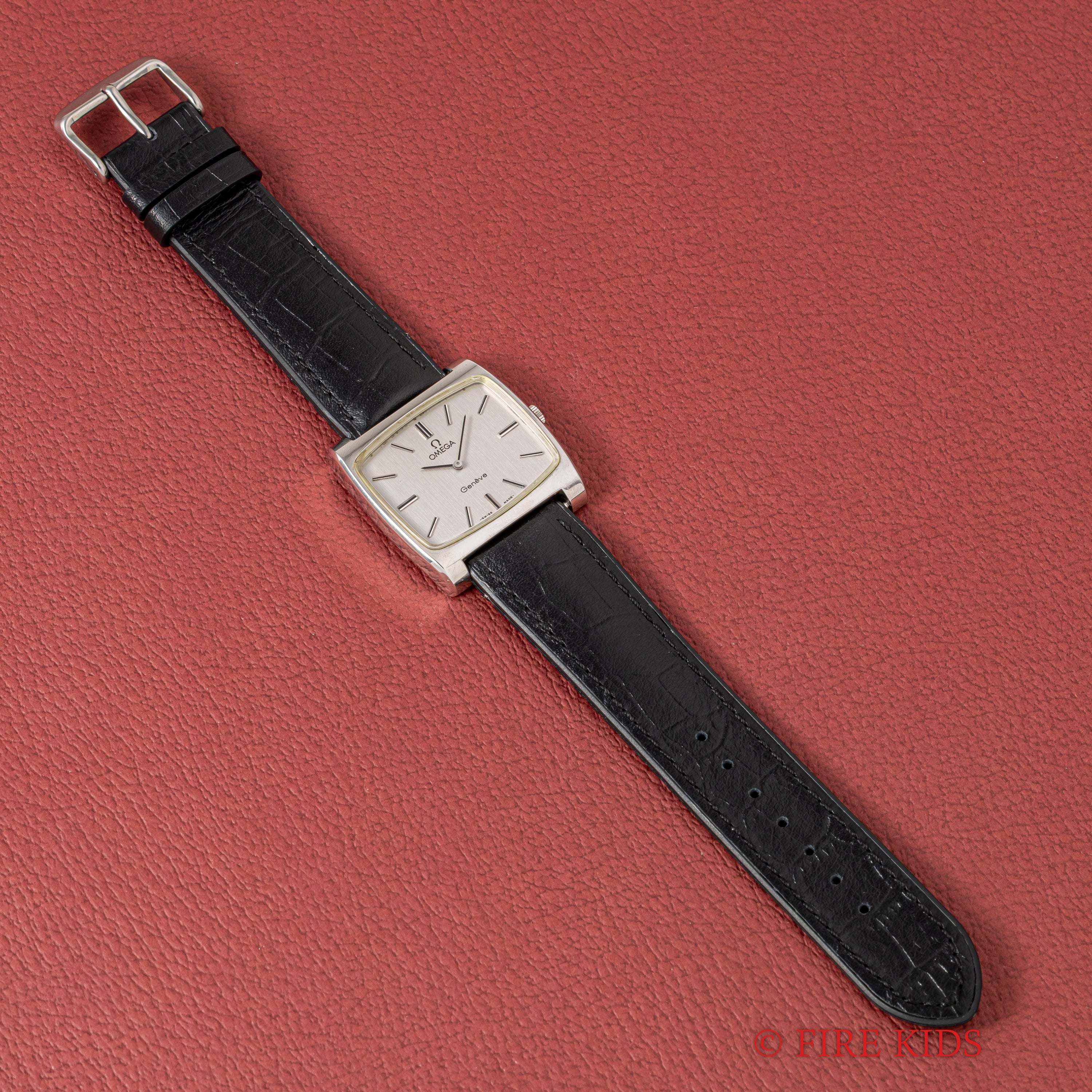 オメガ ジュネーブ TVスクリーン ツートンダイヤル 1972年製 手巻 Cal.620 Ref.111.0109