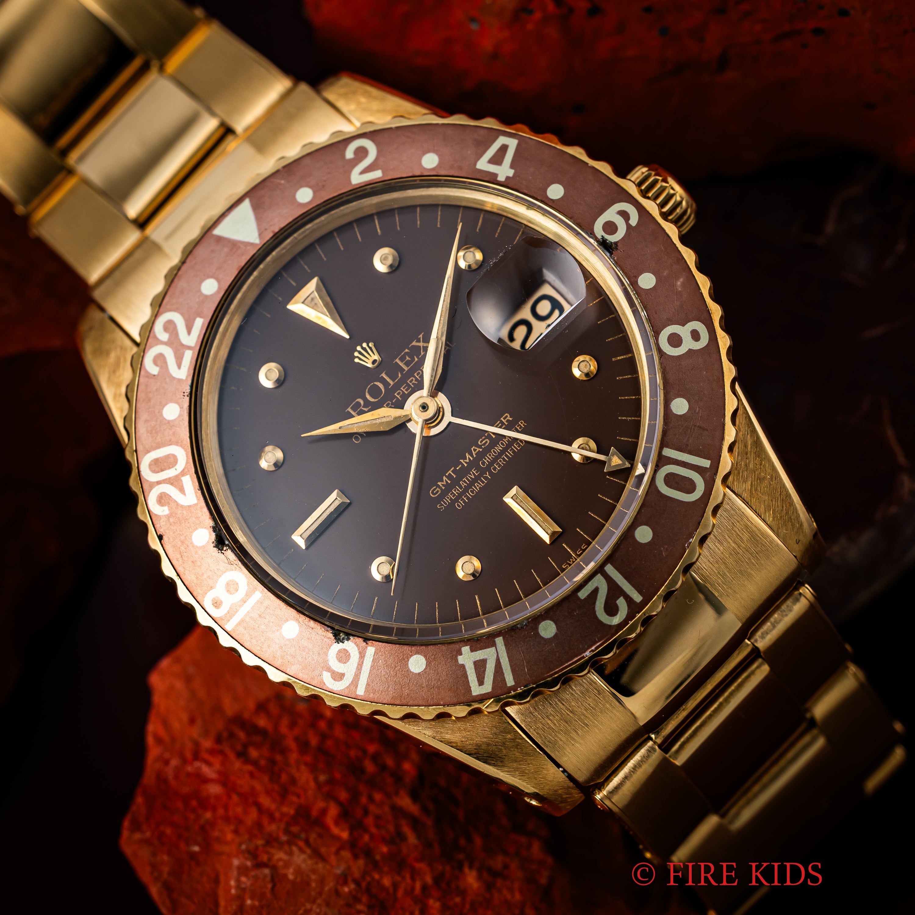 ロレックス 18金無垢GMTマスター Ref.1675 1964年製 ガードレス 茶ツボ ドーフィンハンド 純正金無垢リベットブレス