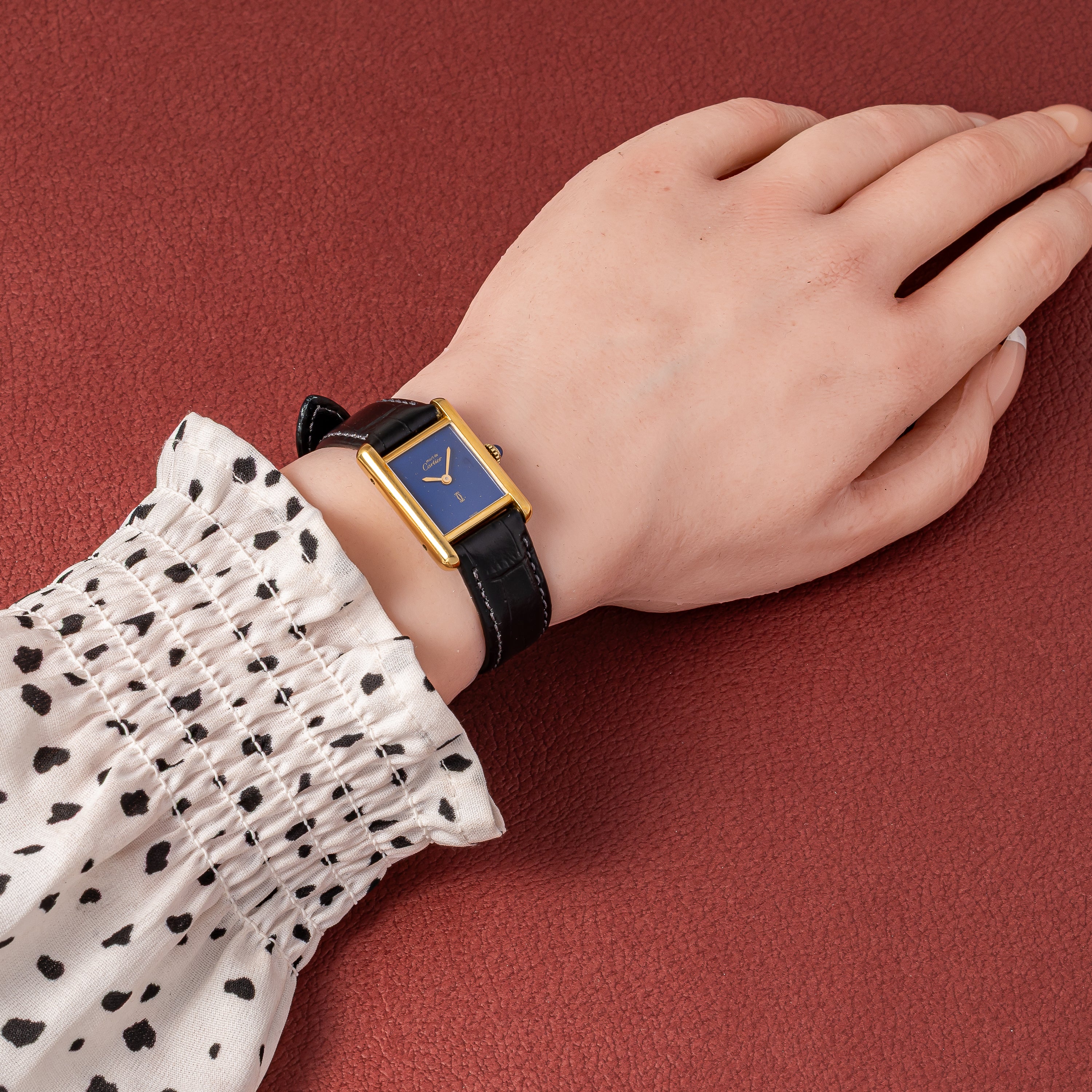 カルティエ マストタンク 1980年代製 SMサイズ 手巻き ラピスブルーダイヤル 純正尾錠付き