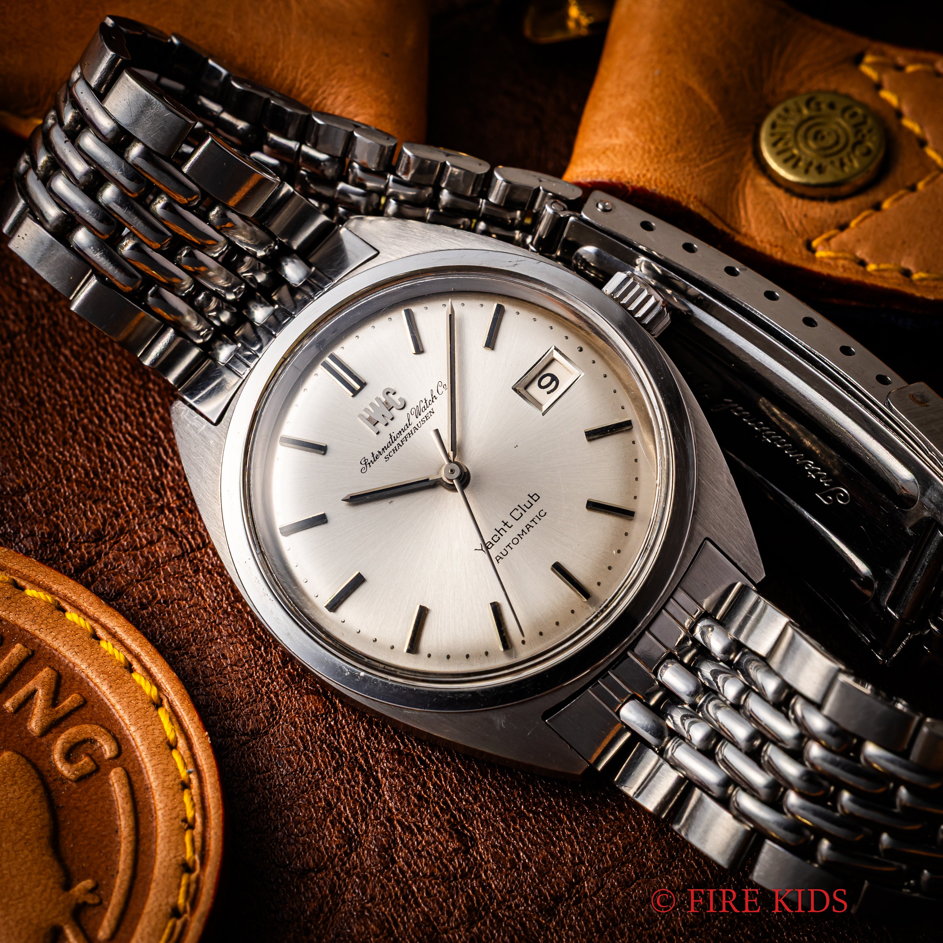 IWC ヨットクラブ 1975年製 ペラトン式自動巻き Cal.8541B 純正ゲイフレアーブレス付き