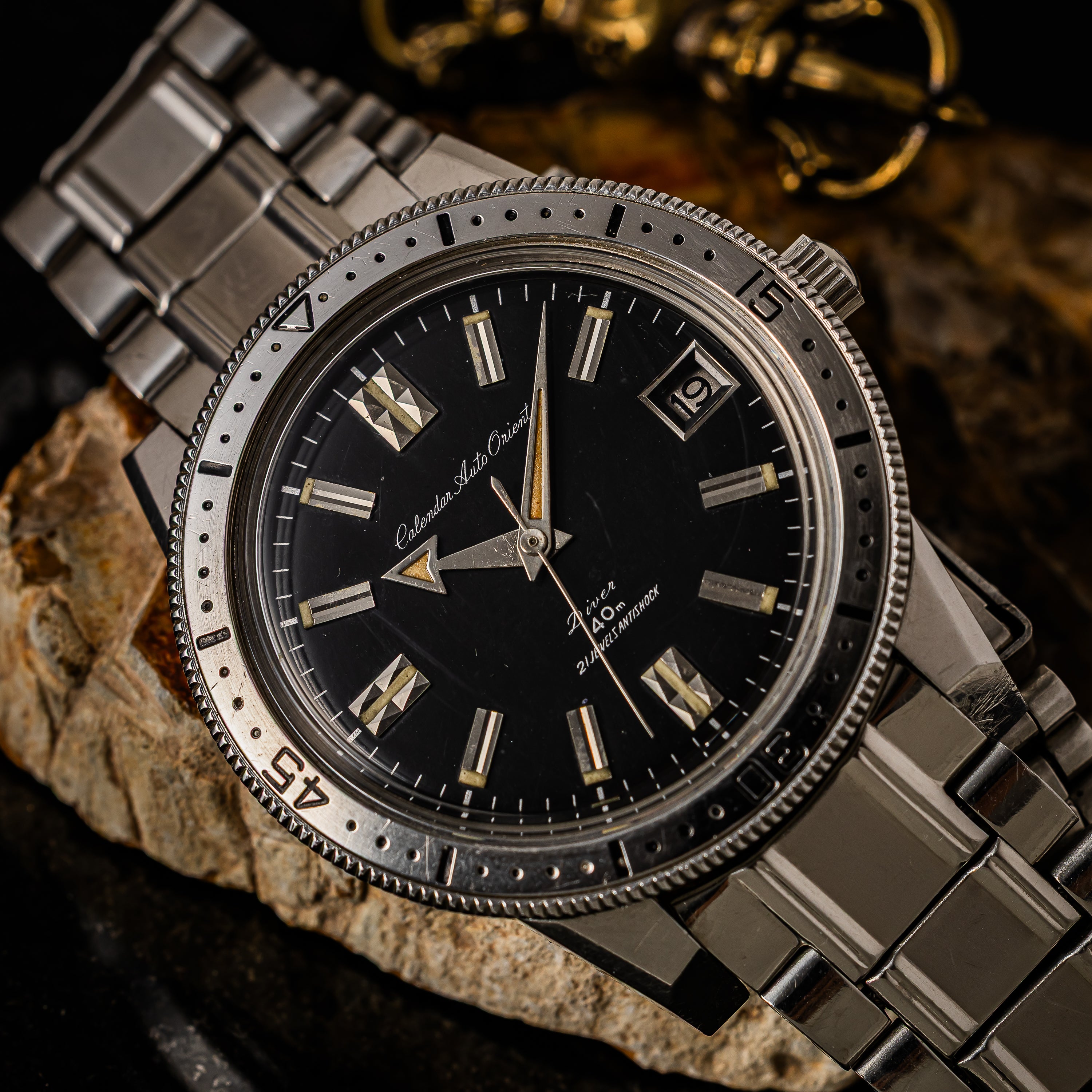 オリエント カレンダーオート 1960年代製 ダイバーズウォッチ ブラックダイヤル アローハンド