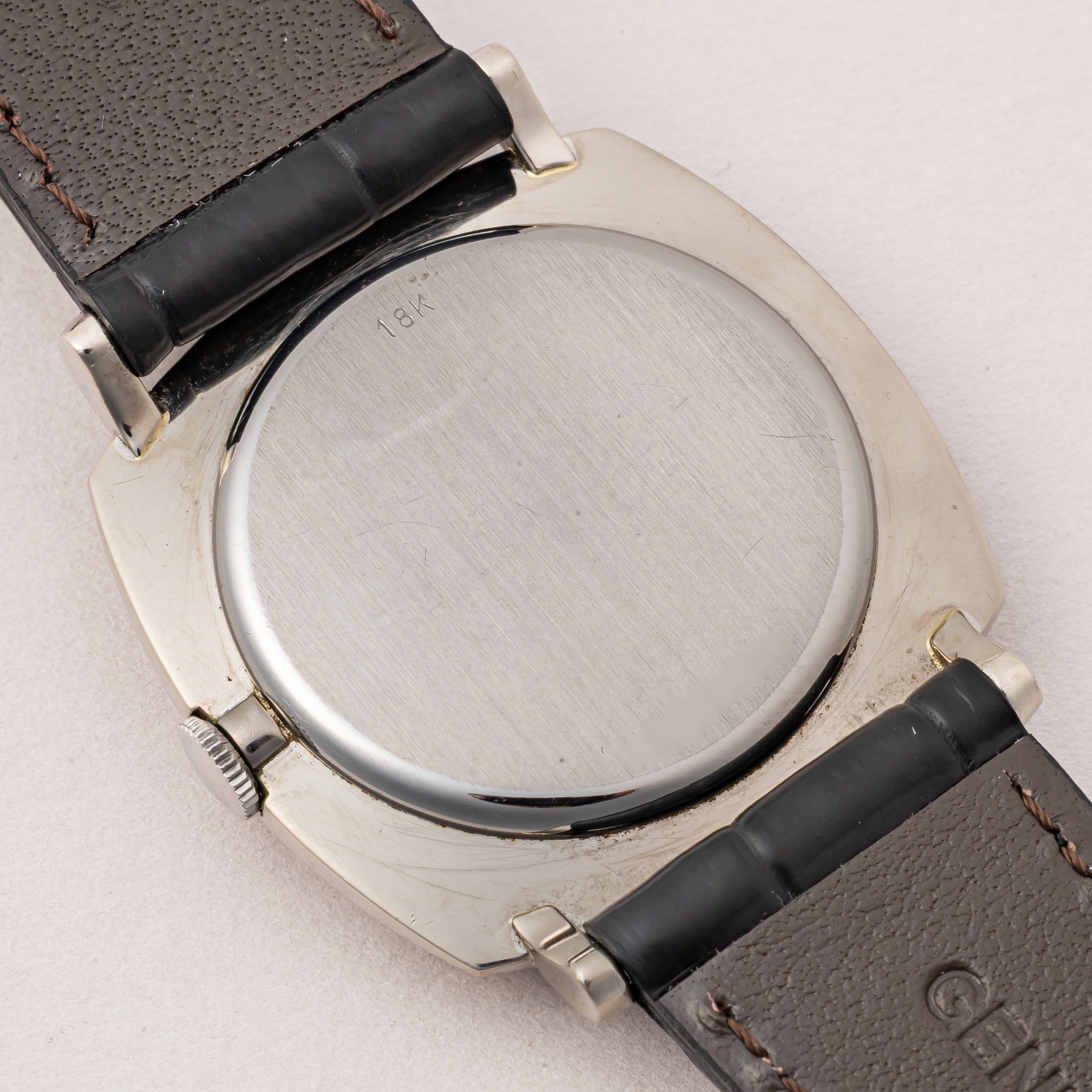 IWC 18金無垢ホワイトゴールドクッションケース 1973年製 ローマンダイヤル 箱・純正尾錠付き 手巻き Cal.423