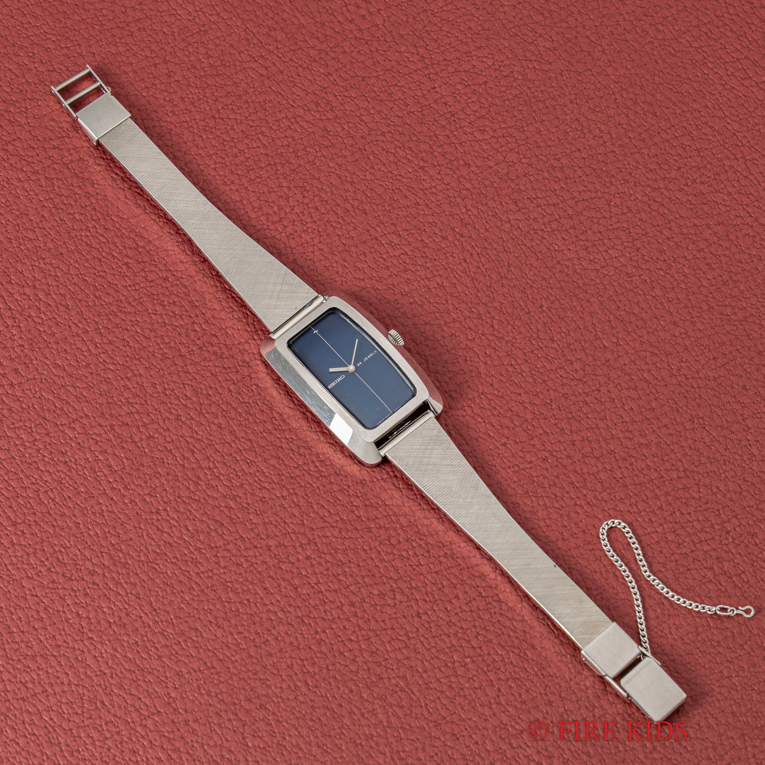 セイコー レディース レクタンギュラーケース ブルーダイヤル 1969年製 手巻 社外ブレス