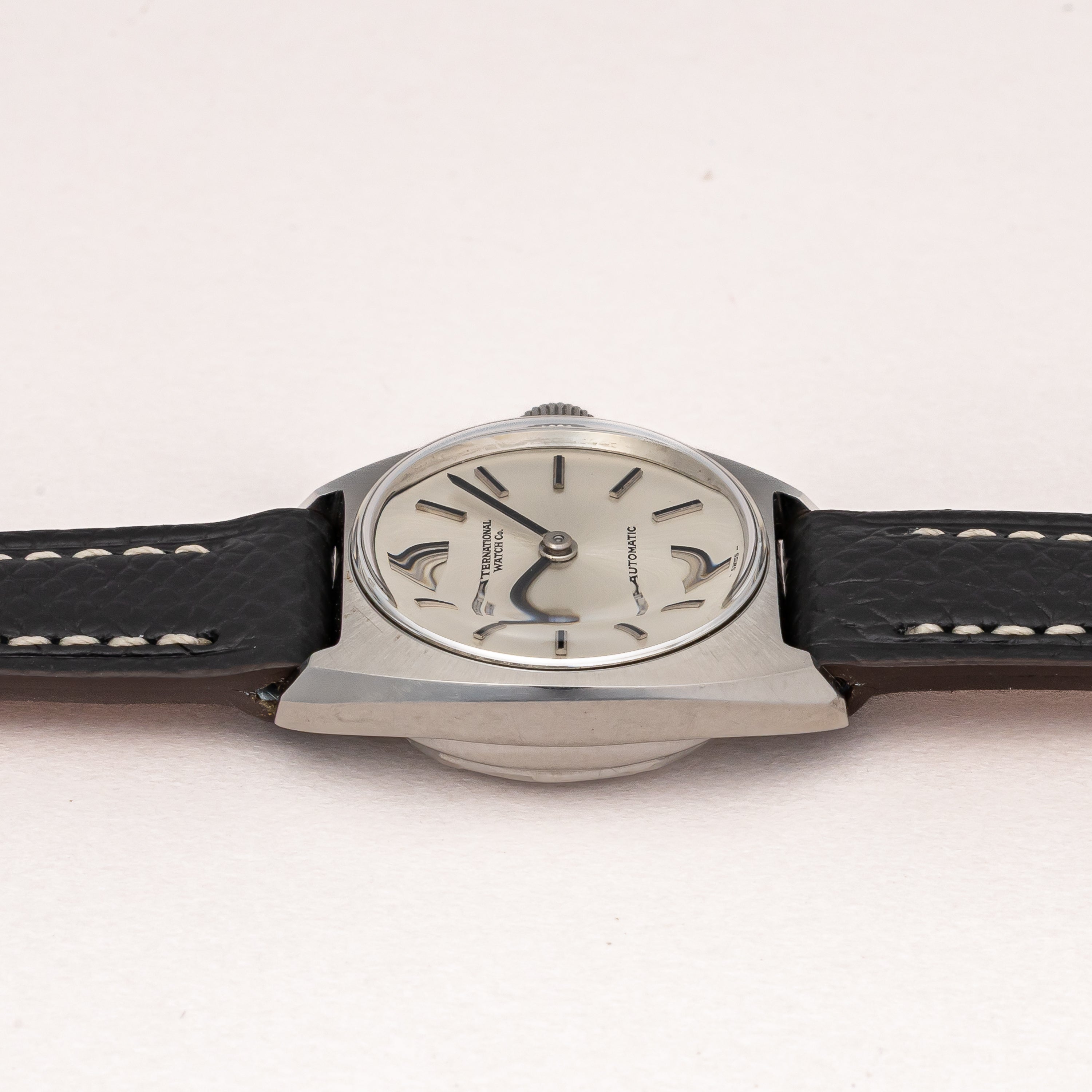 IWC レディース トノーケース1972年製 Ref.R440S 箱・ギャラ付き