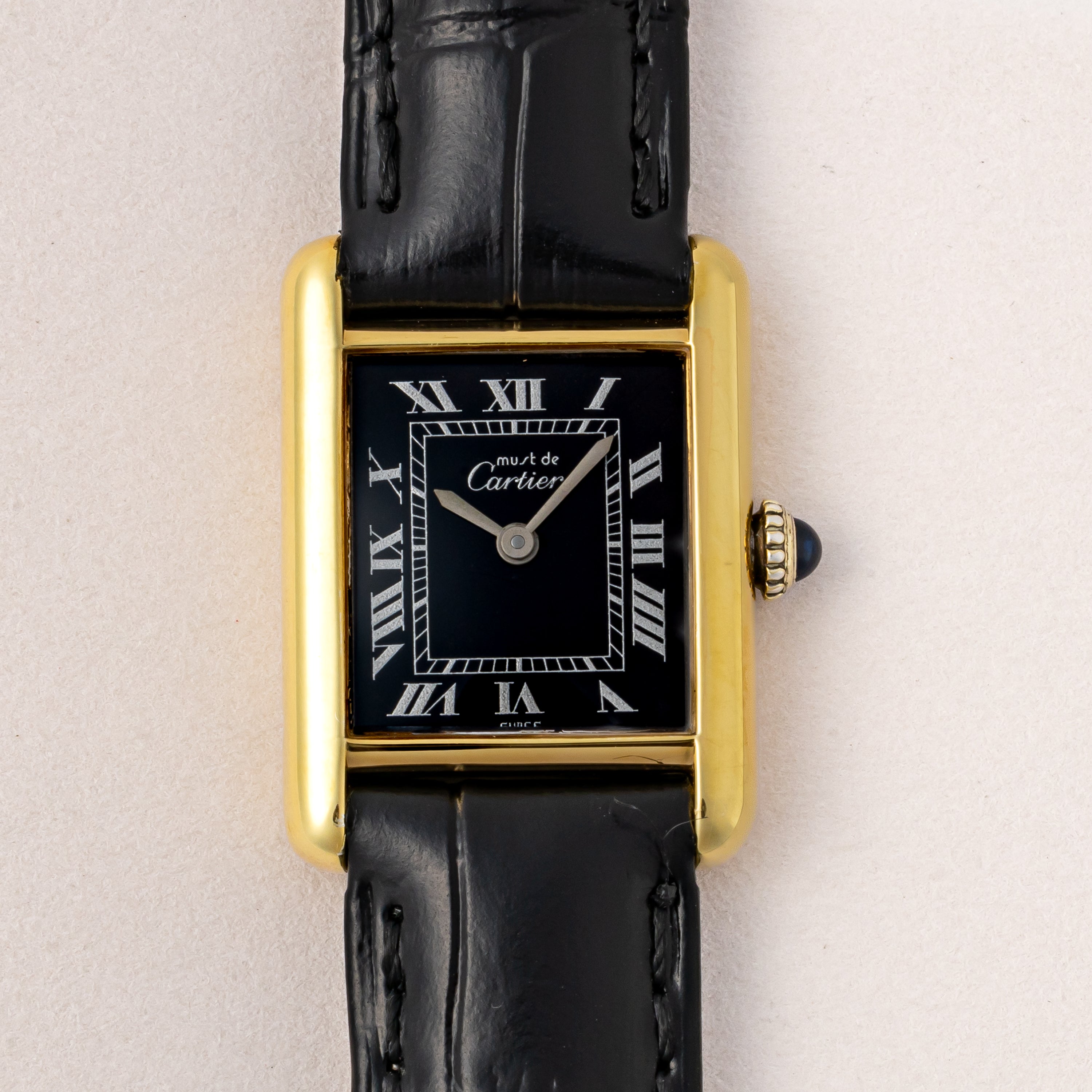 カルティエ マストタンク 1980年代製 SMサイズ ブラックローマンダイヤル 純正尾錠付き