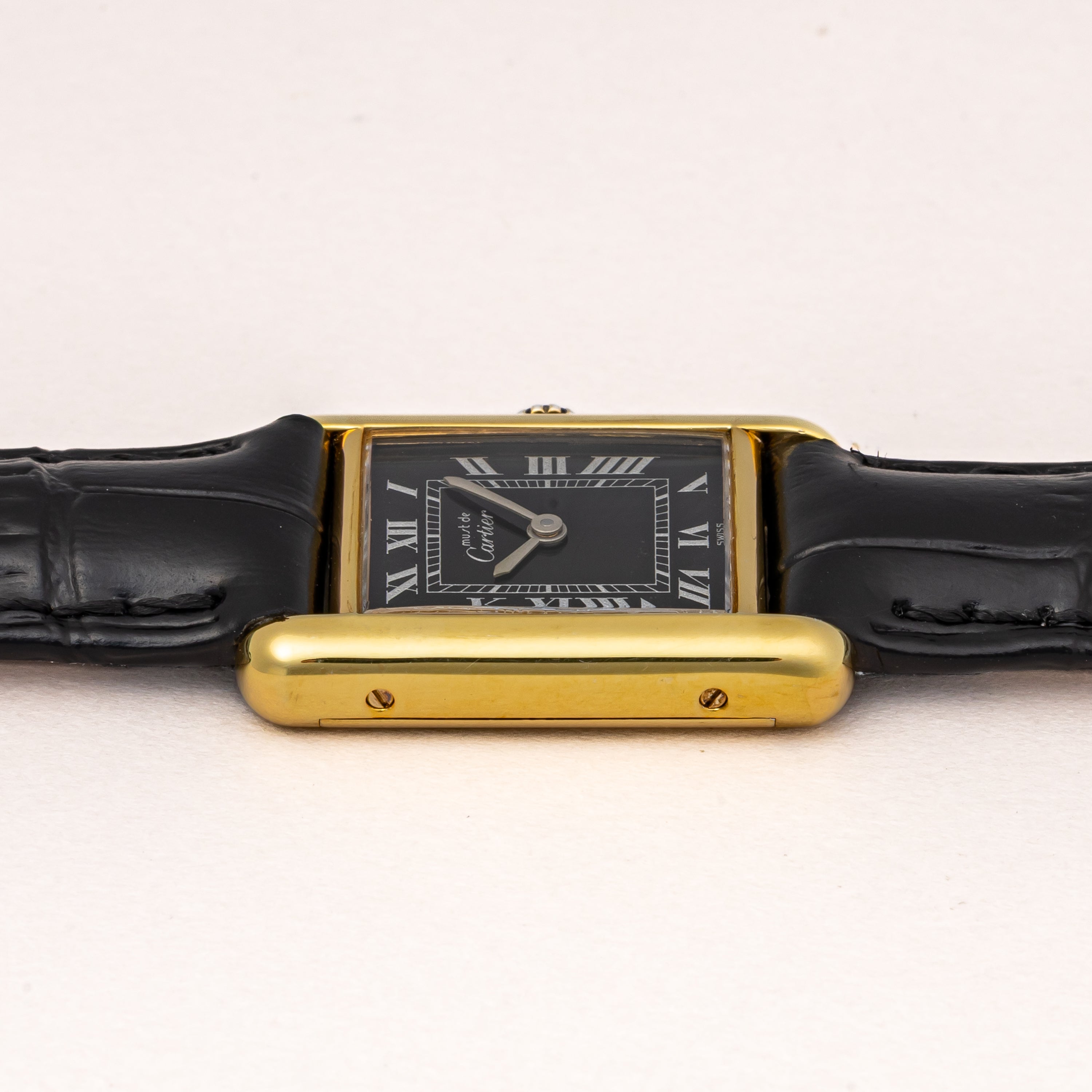 カルティエ マストタンク 1980年代製 SMサイズ ブラックローマンダイヤル 純正尾錠付き