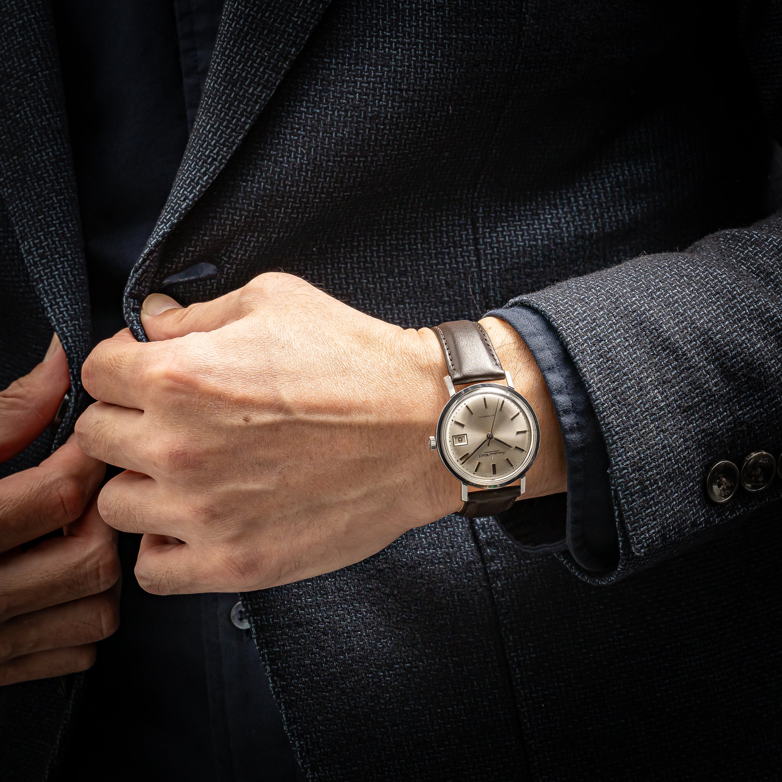 IWC ラウンドケース 1967年製 Ref.R808 ペラトン式自動巻き Cal.8541