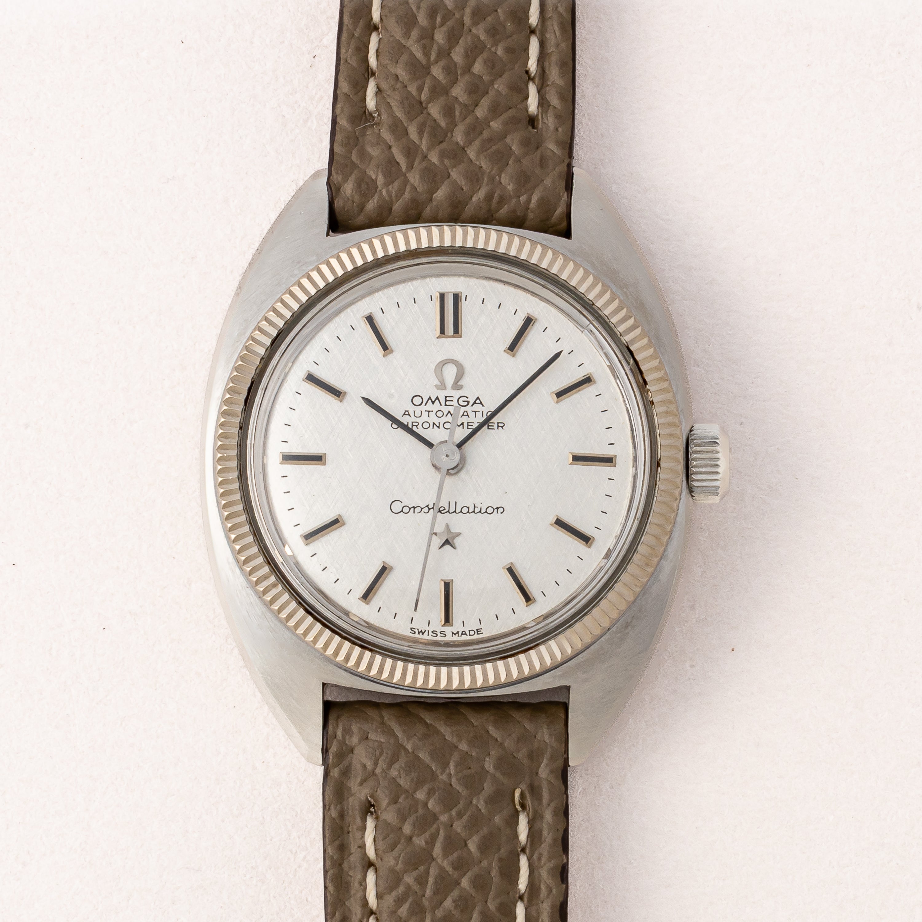 オメガ コンステレーション レディース 1968年製 自動巻 WGベゼル Ref.567.011