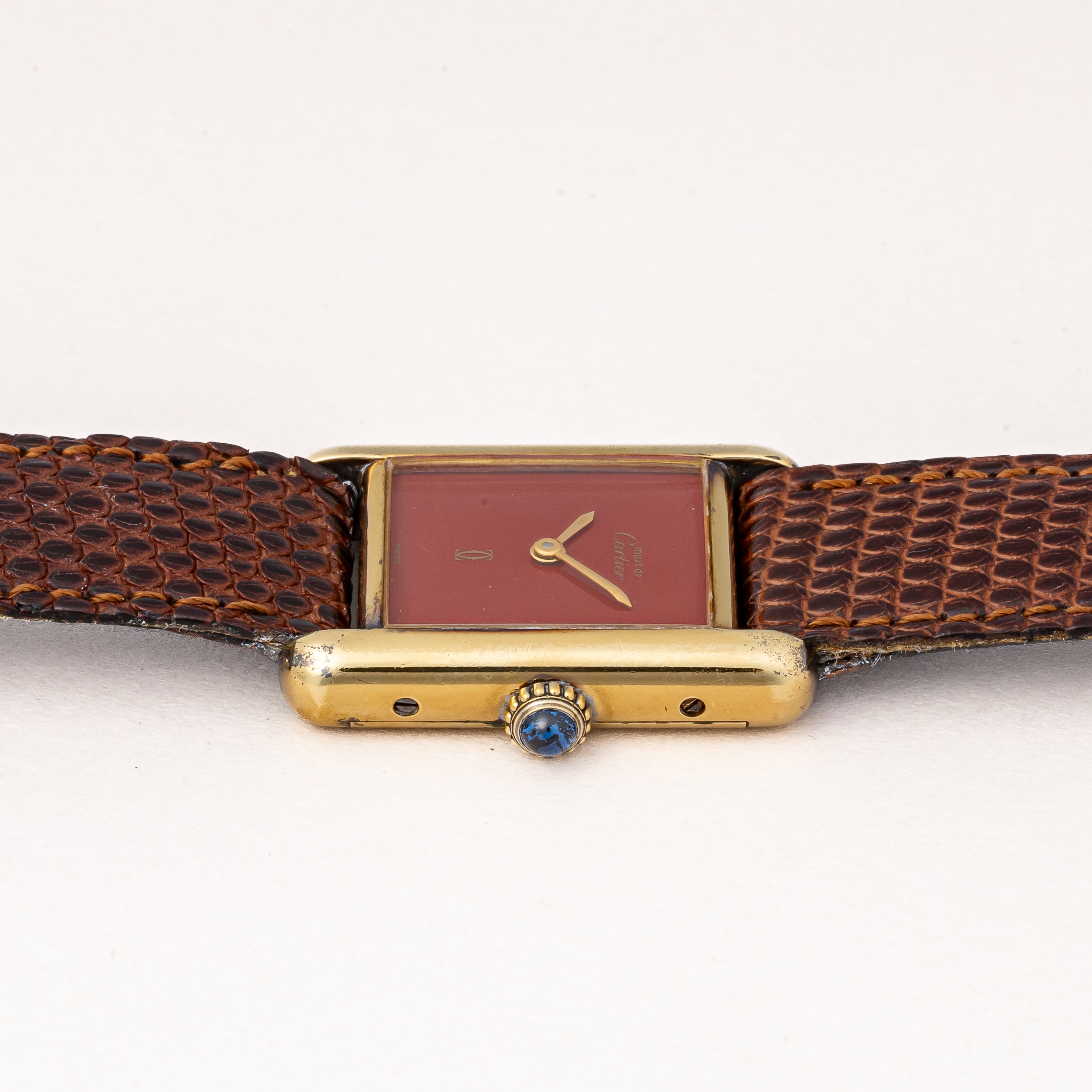 カルティエ マストタンク 1980年代製 SMサイズ 手巻き ボルドーダイヤル 純正革ベルト、純正尾錠付き