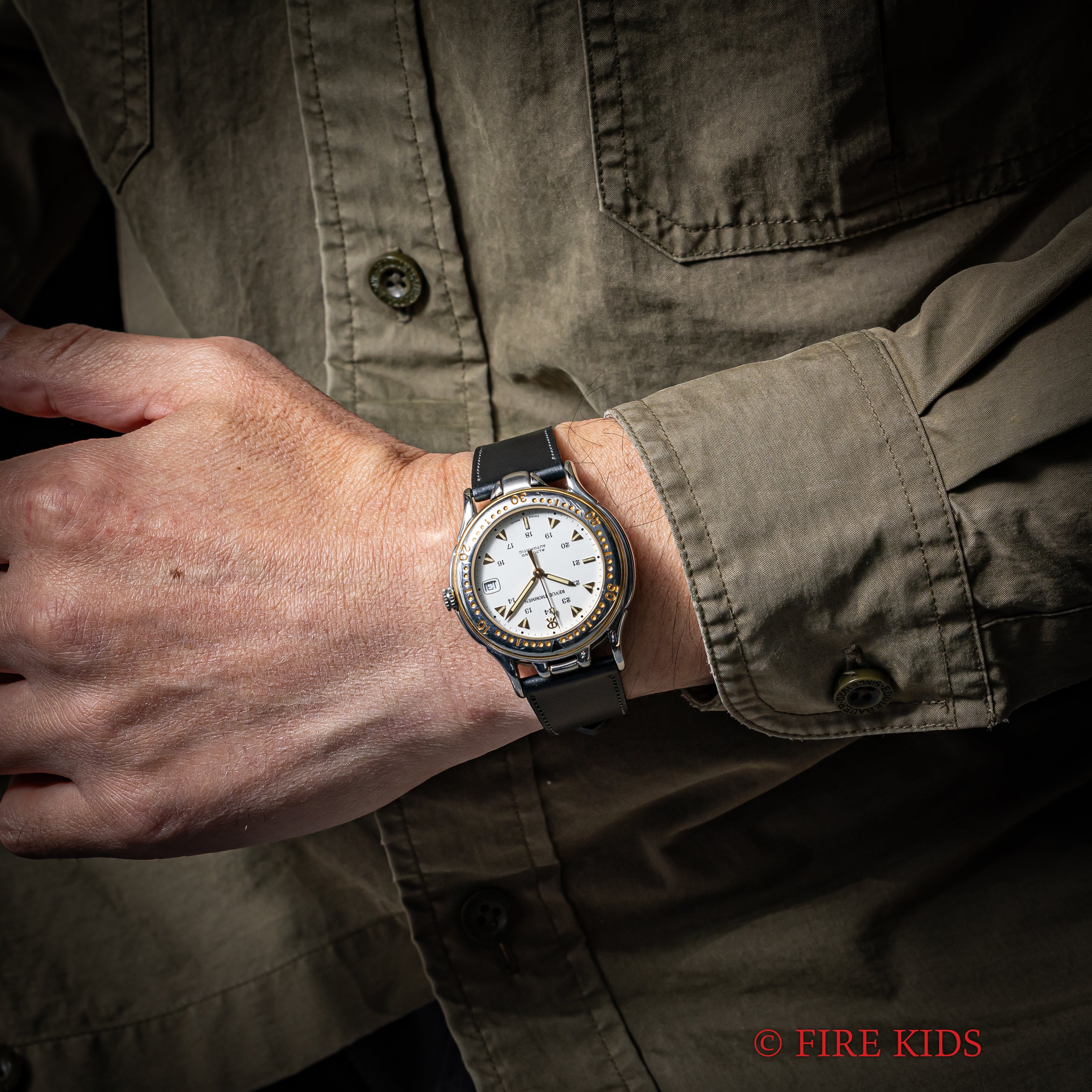 レビュートーメン アルティランド 1990年代製 自動巻 コンパス 高度計付きフィールドウオッチ