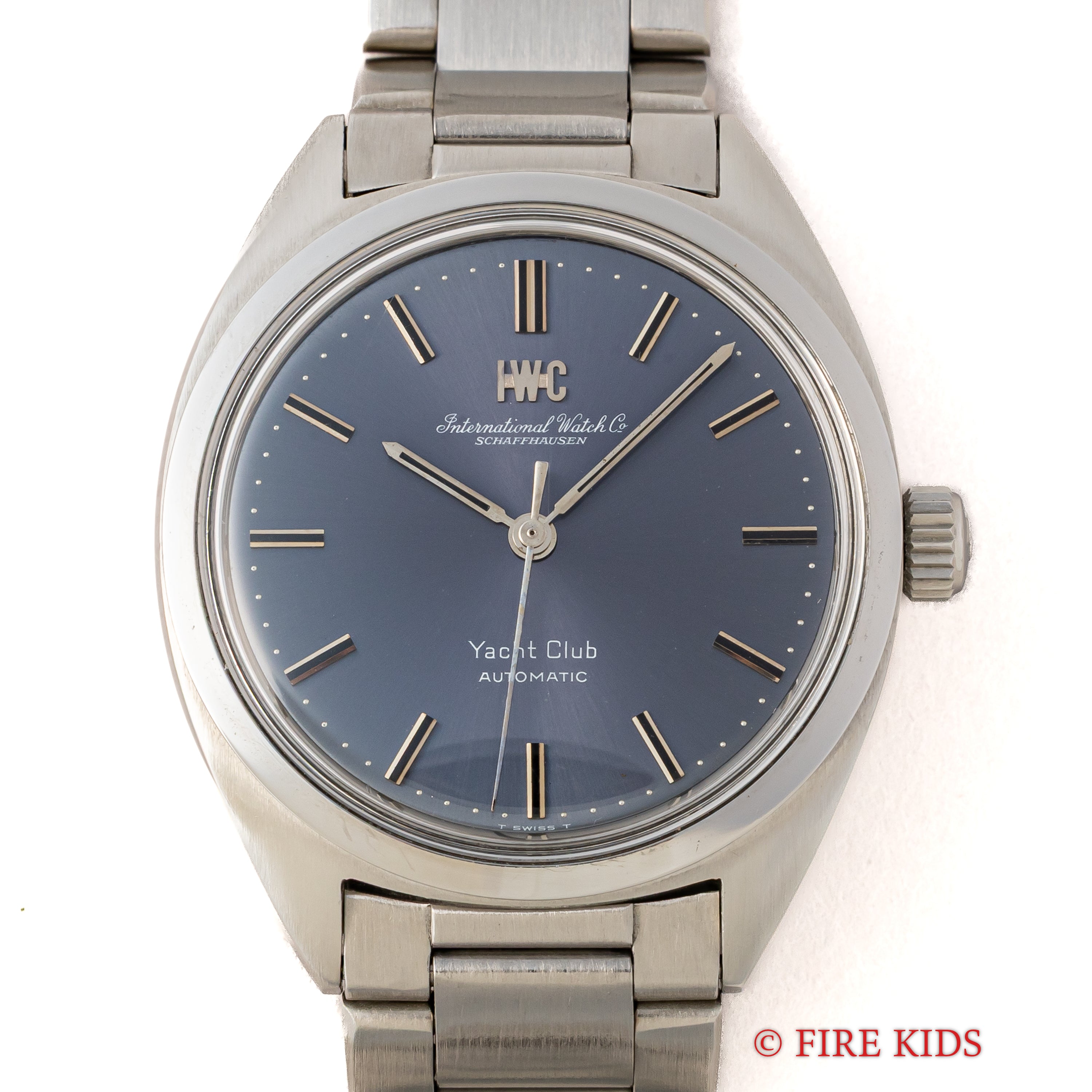 IWC ヨットクラブ 1967年製 Ref.R811AD オリジナルブルーダイヤル ペラトン式自動巻き Cal.854 お魚リューズ ノンデイト ブレス付き