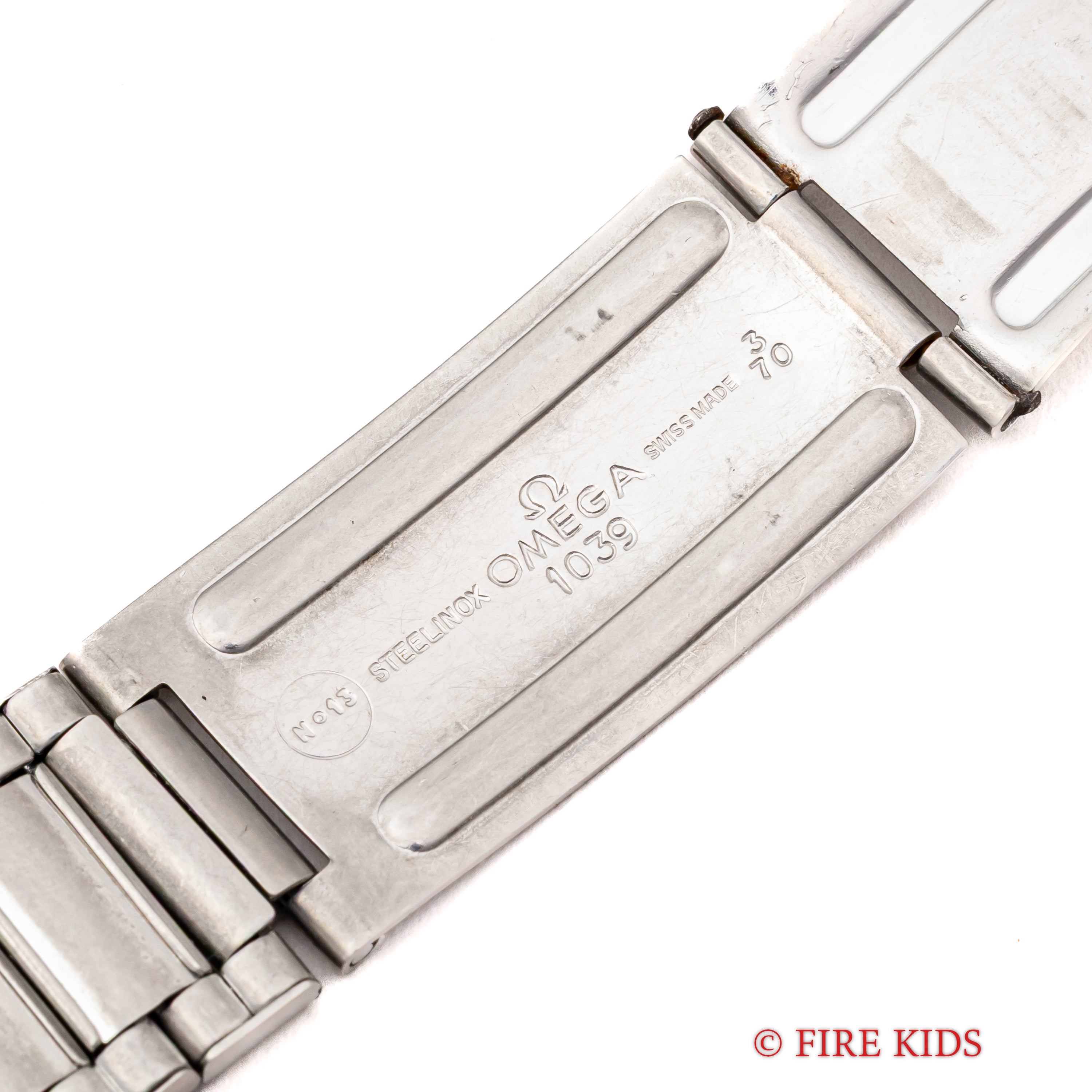 オメガ スピードマスター プロフェッショナル 4th 1967年製 Ref.105.012 Cal.321 トロピカルダイヤル キャタピラブレス付き 手巻き