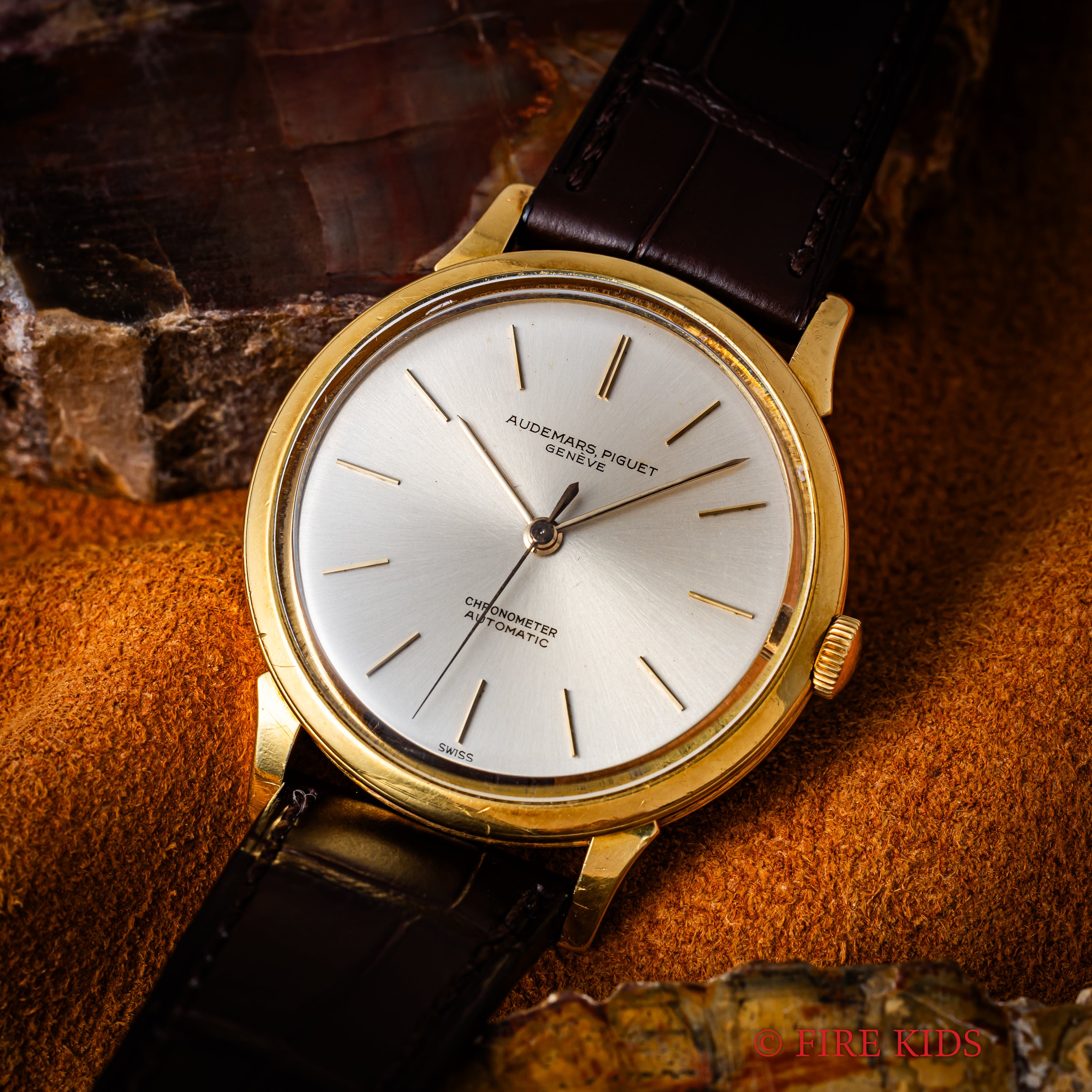 オーデマ・ピゲ 1960年代製 クロノメーター オートマチック Cal.2071 18金イエローゴールド 純正18金イエローゴールド尾錠付き