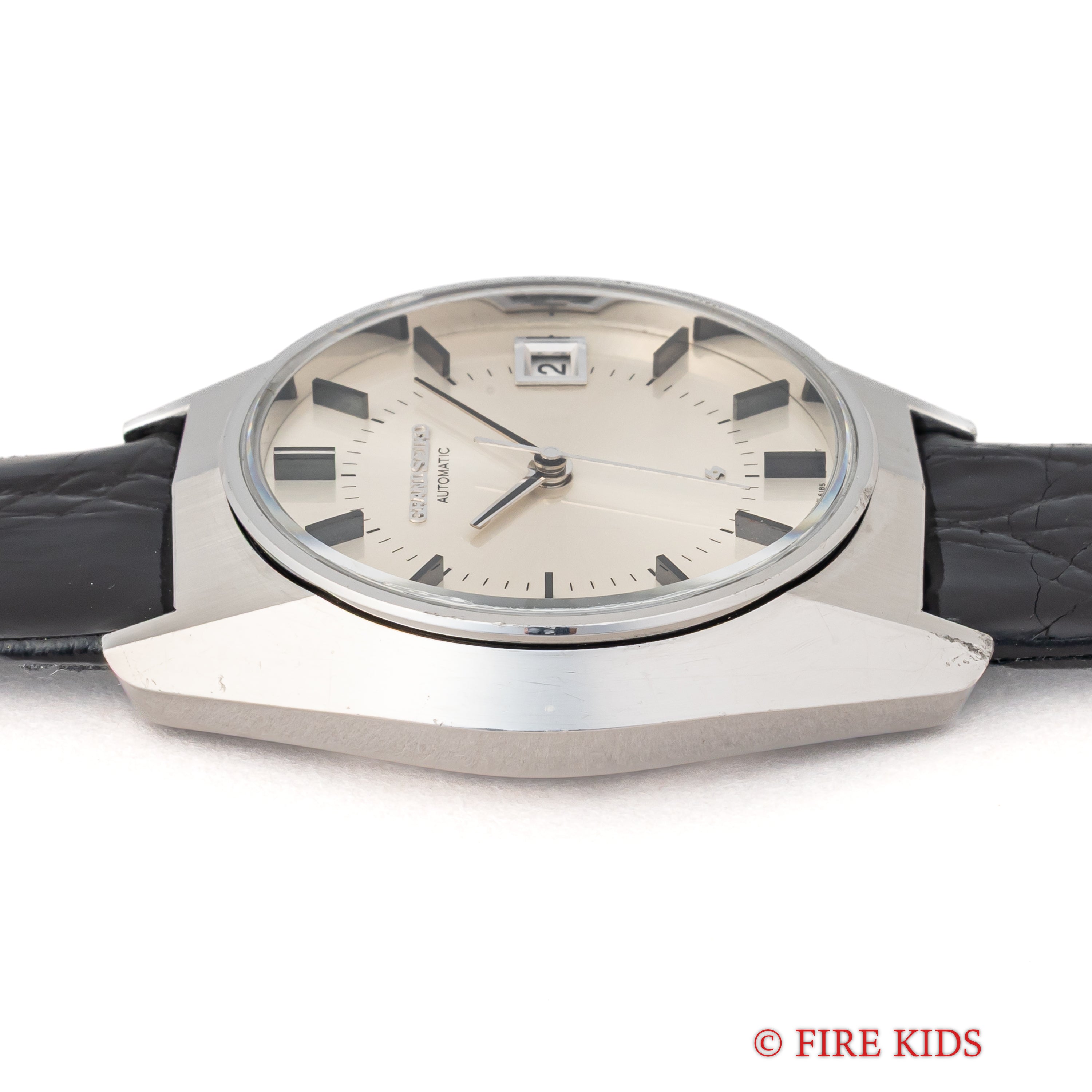 グランドセイコー V.F.Aファーストモデル Ref.6185-8020 1970年製 61V.F.A 桐箱、純正尾錠付き