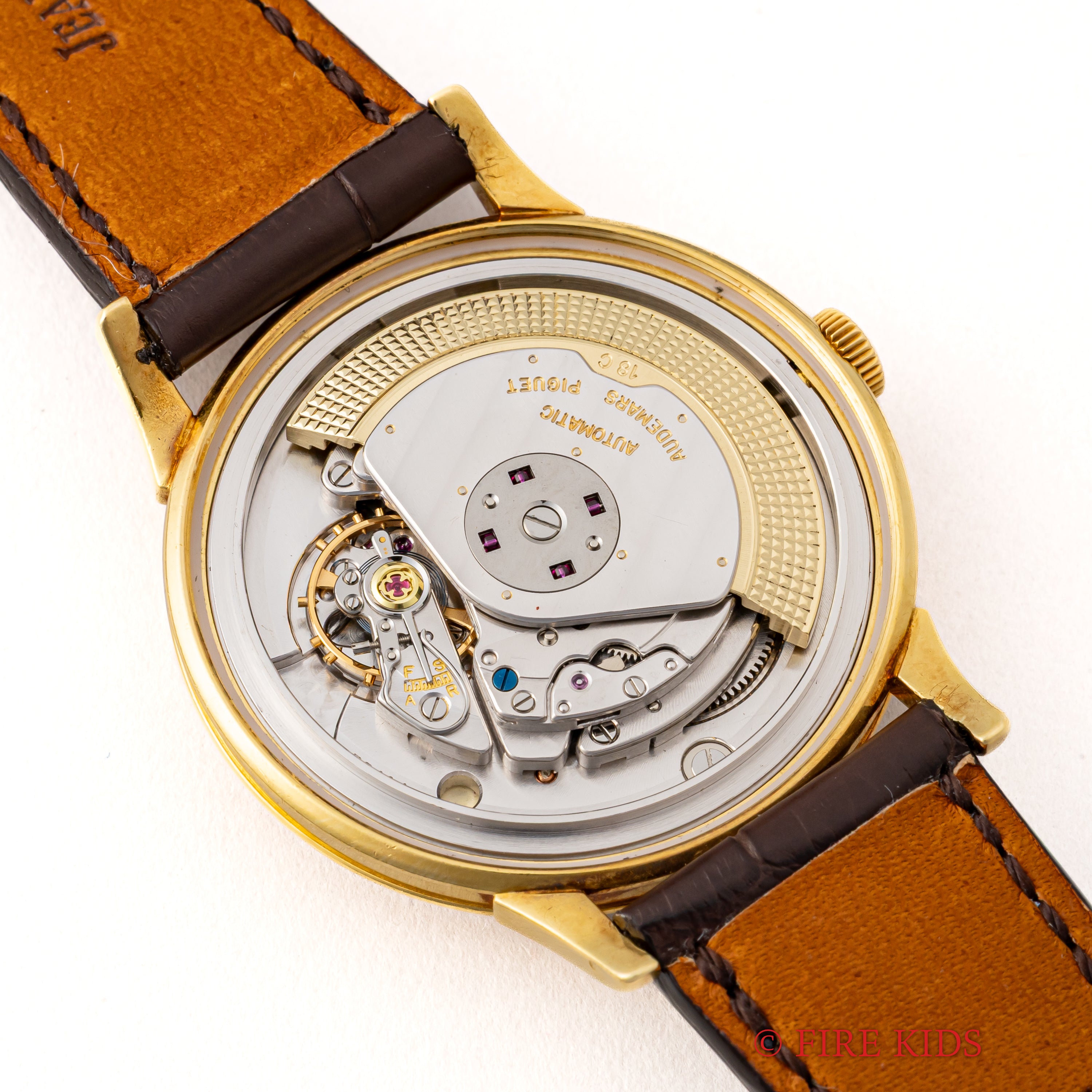 オーデマ・ピゲ 1960年代製 クロノメーター オートマチック Cal.2071 18金イエローゴールド 純正18金イエローゴールド尾錠付き