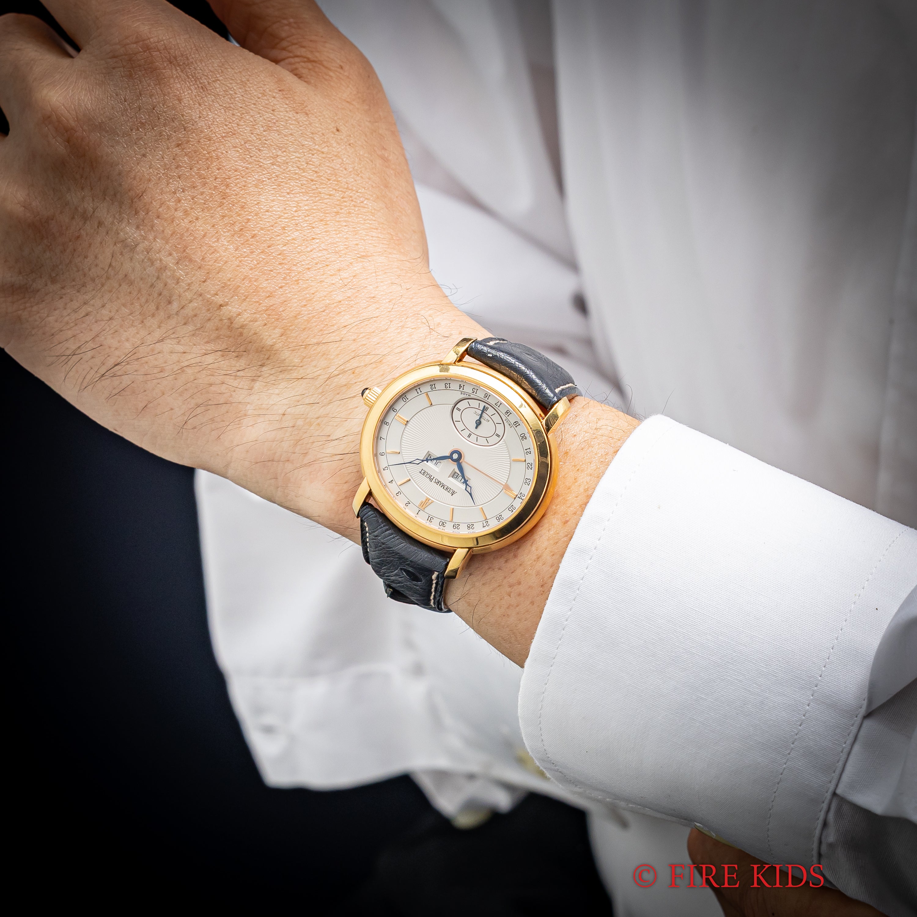 オーデマ・ピゲ ミレネリー 2001年製 トリプルカレンダー  409本限定18金無垢イエローゴールド