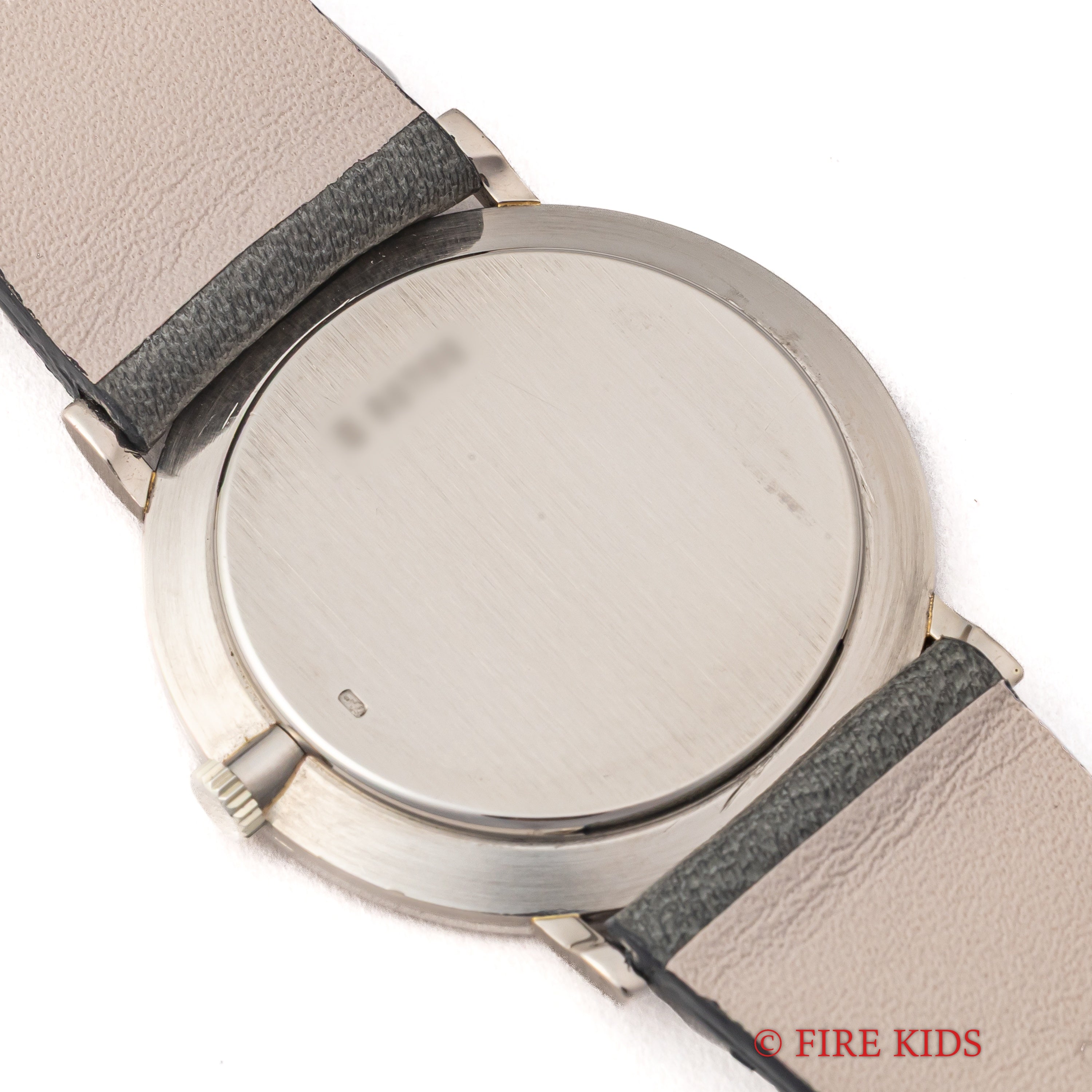 オーデマ・ピゲ 18金無垢ホワイトゴールド 1970年代製 手巻Cal.2080 純正18金無垢尾錠付き