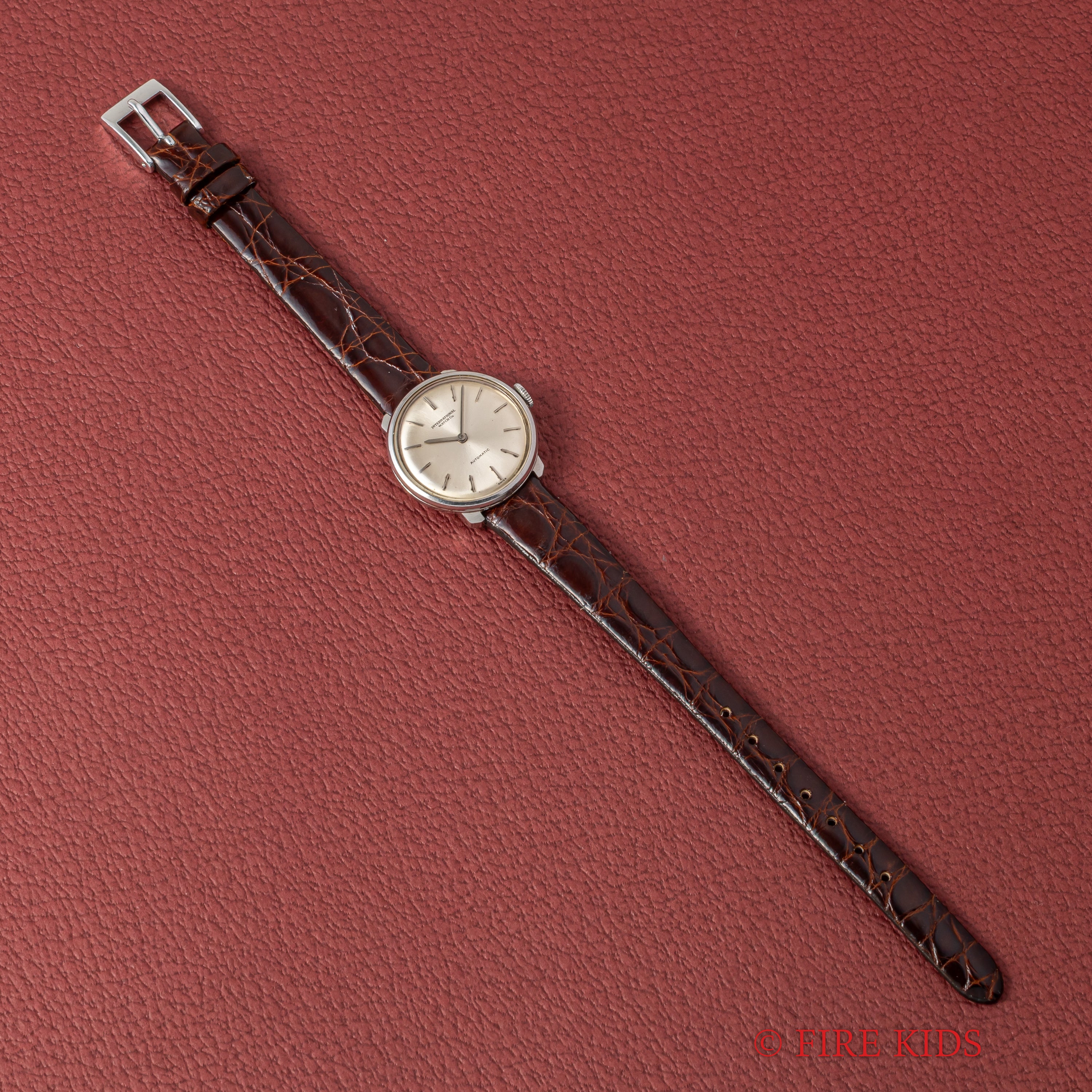 IWC ラウンドモデル レディース 1969年製 ペラトン式自動巻 Cal.44