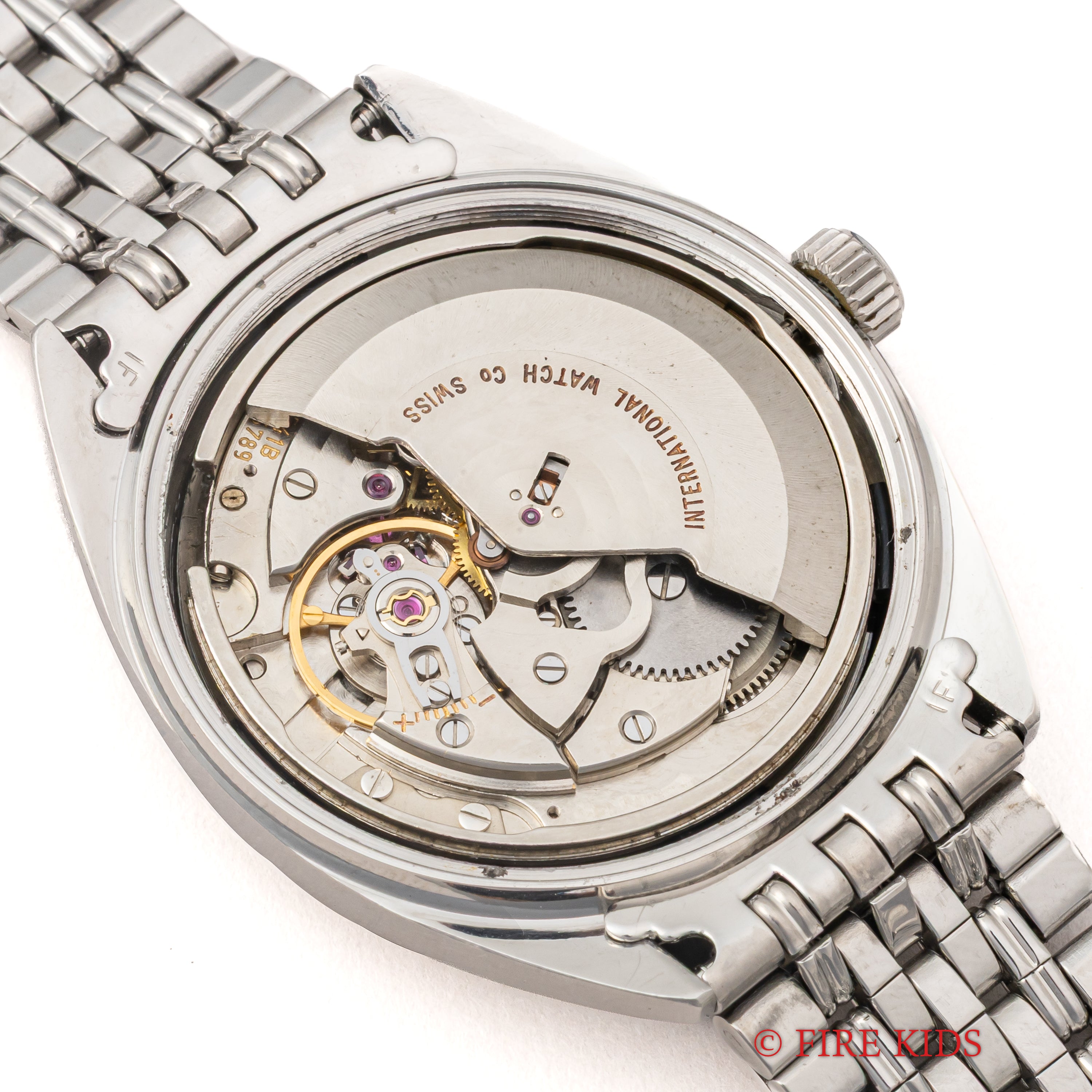 IWC ヨットクラブ 1969年製 Ref.R811 AD ペラトン式自動巻き Cal.8541B 純正ゲイフレアーブレス