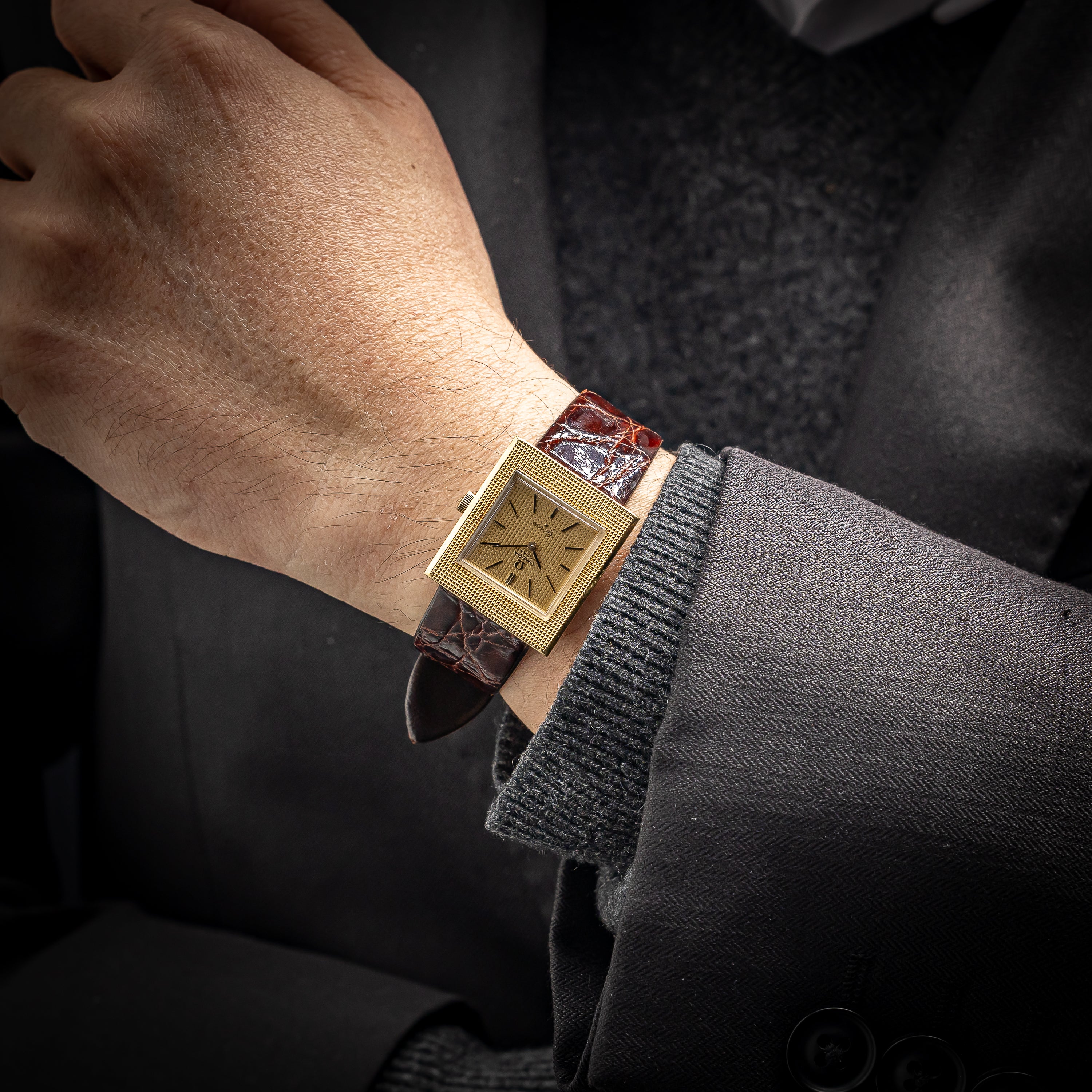 オメガ 1965年製 18金無垢スクエアケース ジュネーブ 自動巻き ユニセックスサイズ