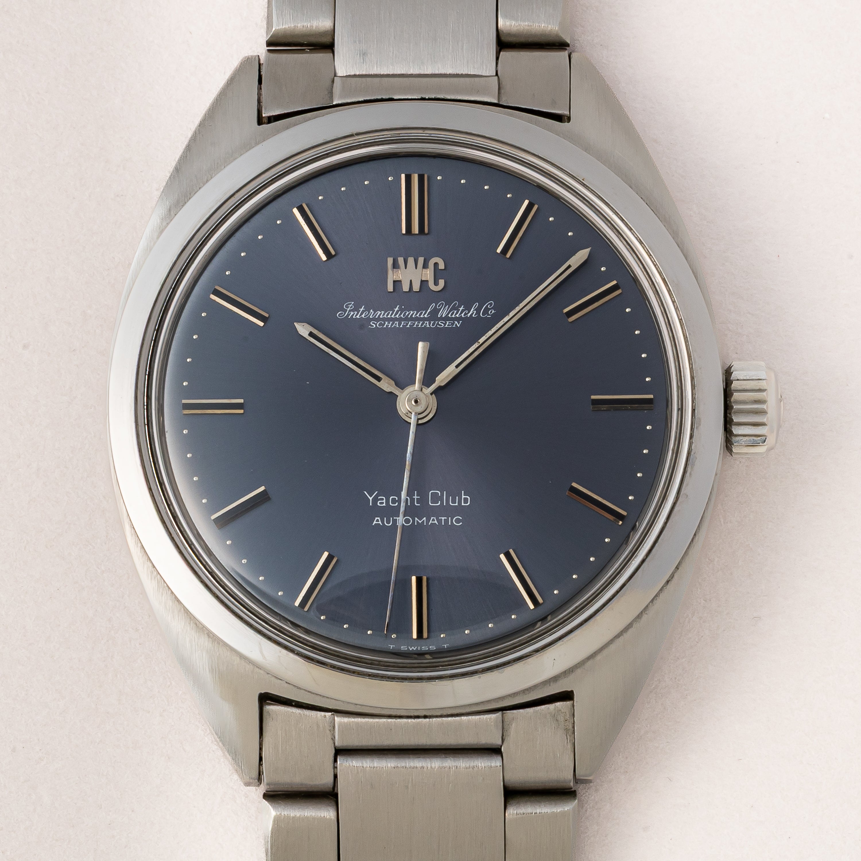 IWC ヨットクラブ 1967年製 Ref.R811AD オリジナルブルーダイヤル ペラトン式自動巻き Cal.854 お魚リューズ ノンデイト ブレス付き