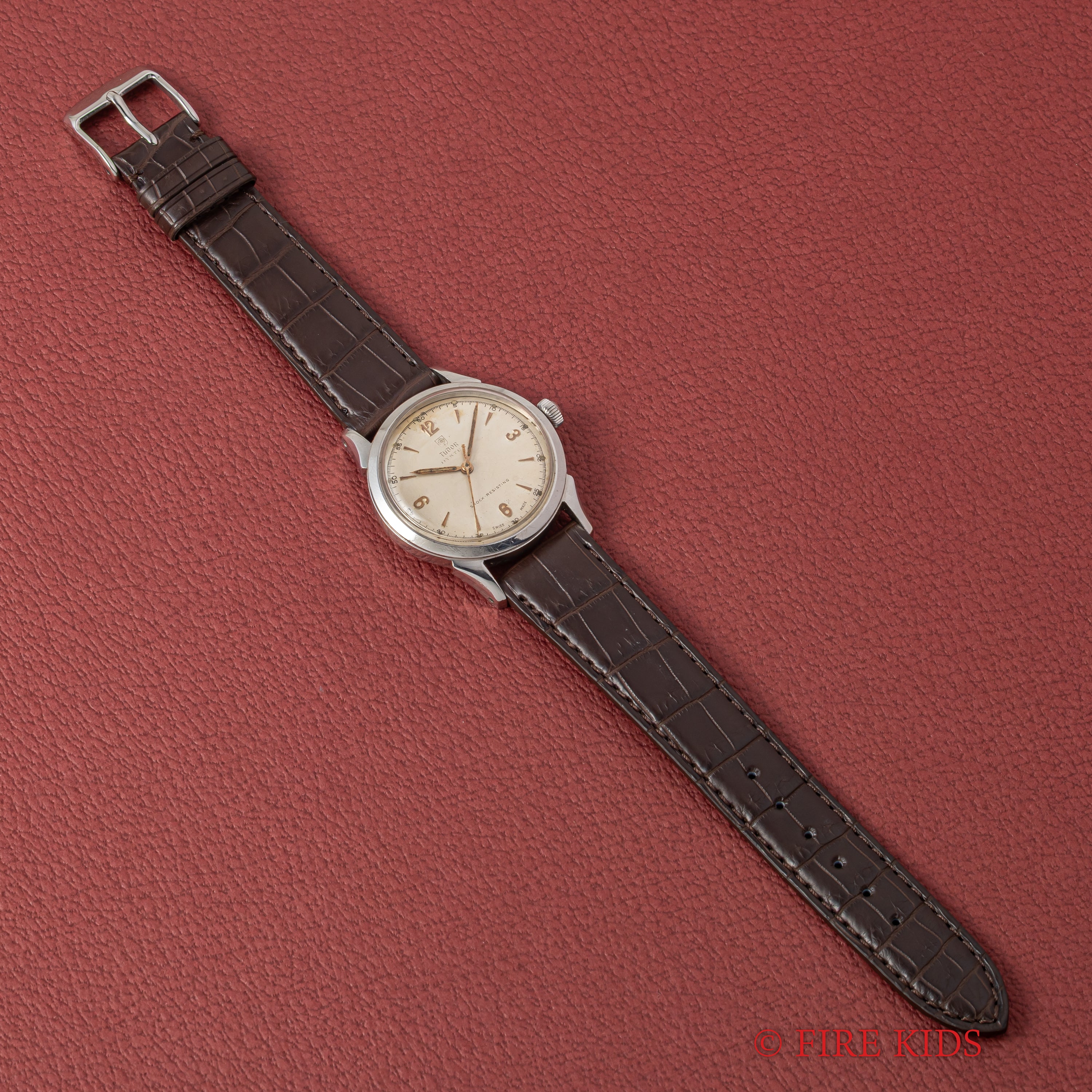 チューダー 盾薔薇オイスター 1950年代製 手巻き 飛びアラビアダイヤル